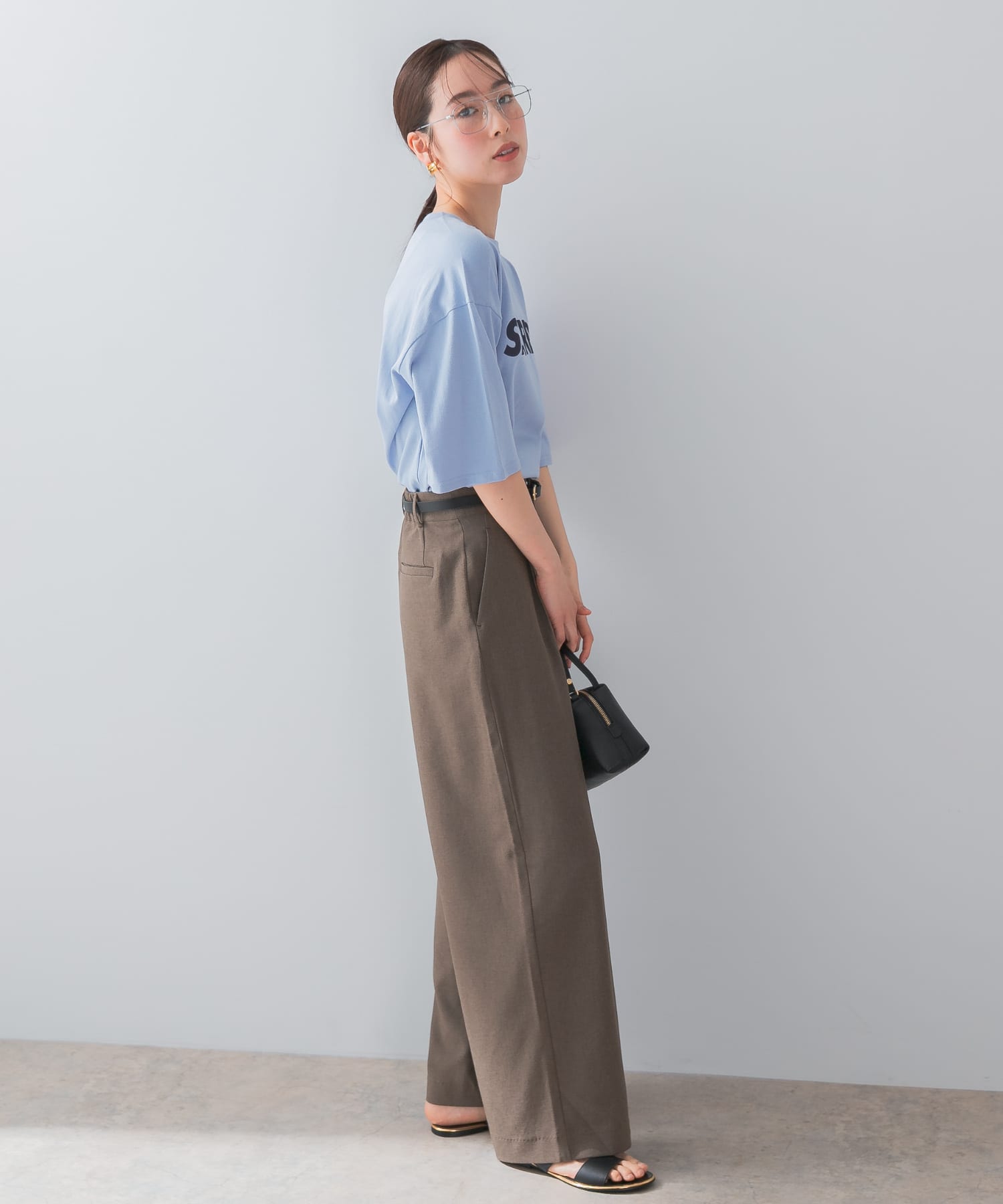 身長：170cm サイズ：38