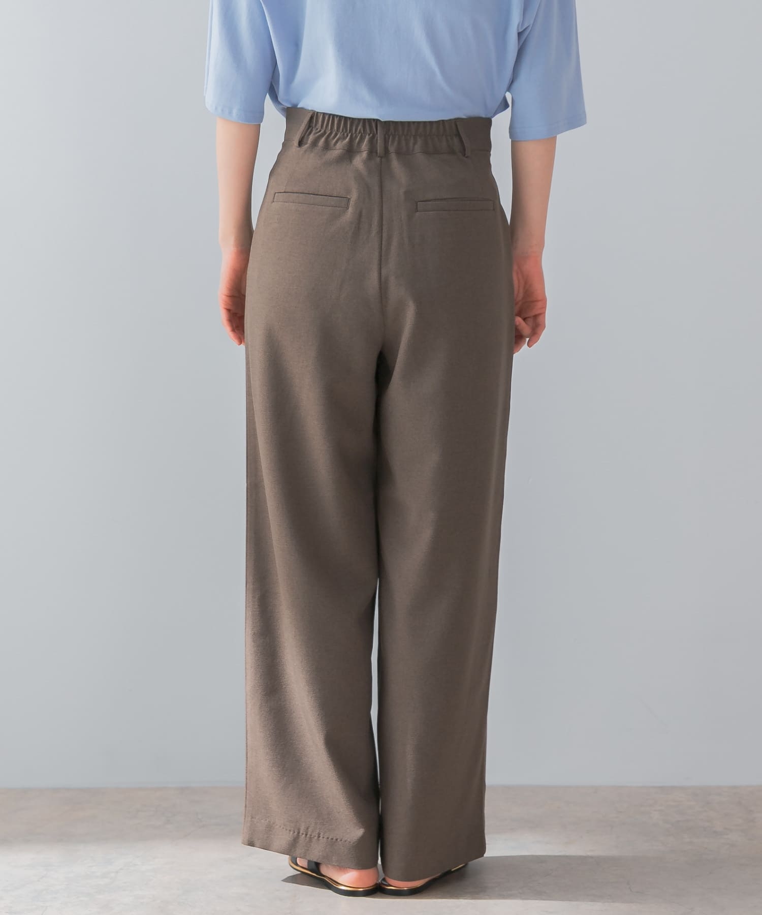 身長：170cm サイズ：38