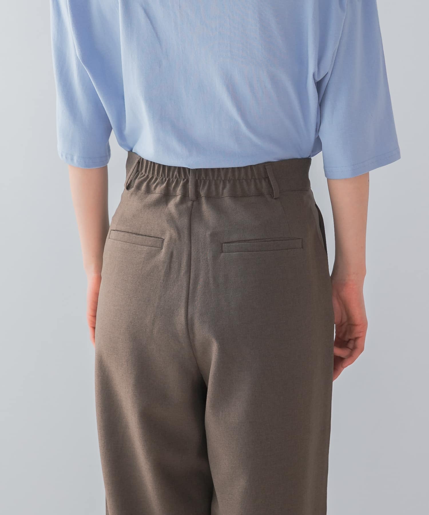 身長：170cm サイズ：38