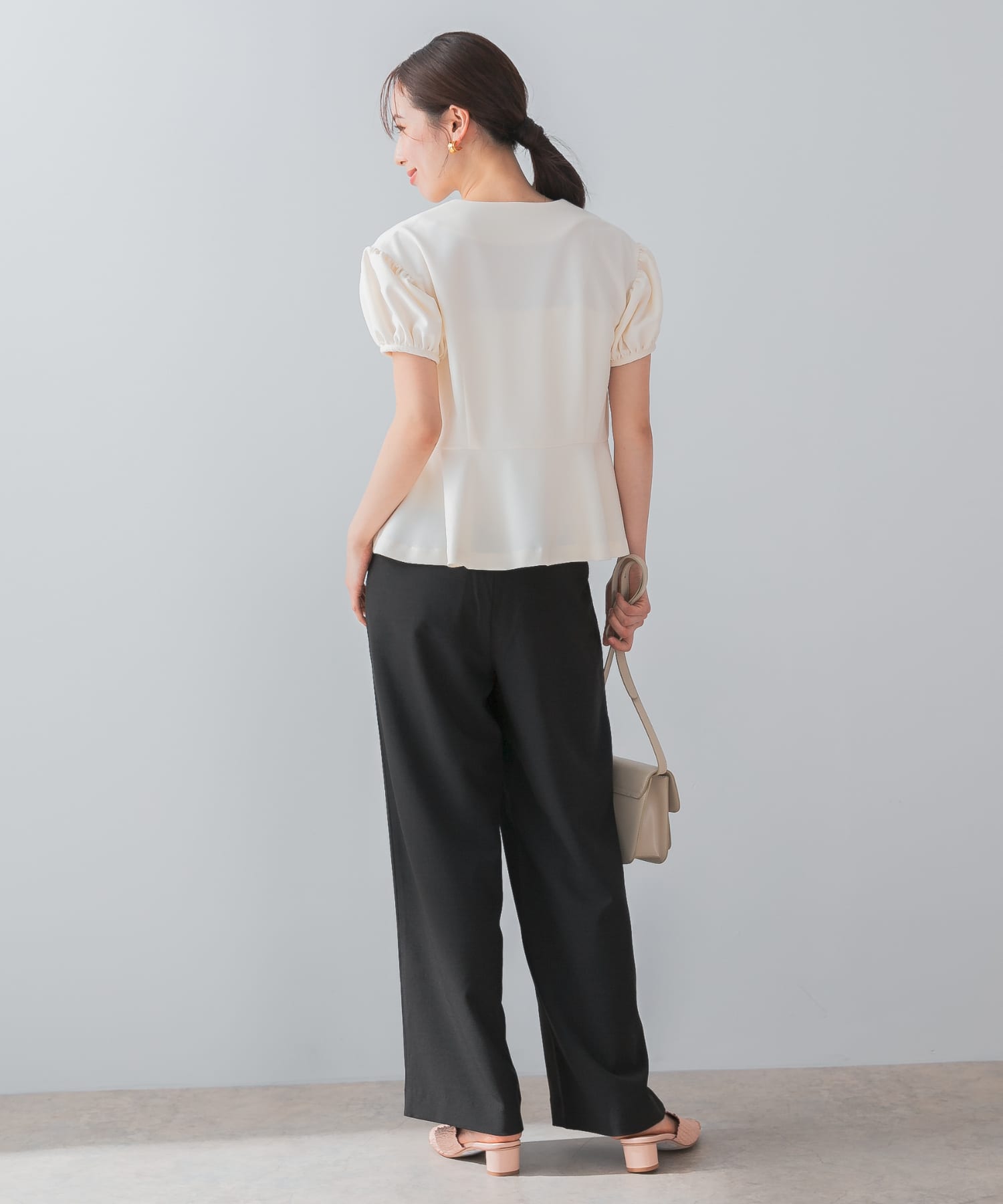 身長：170cm サイズ：38