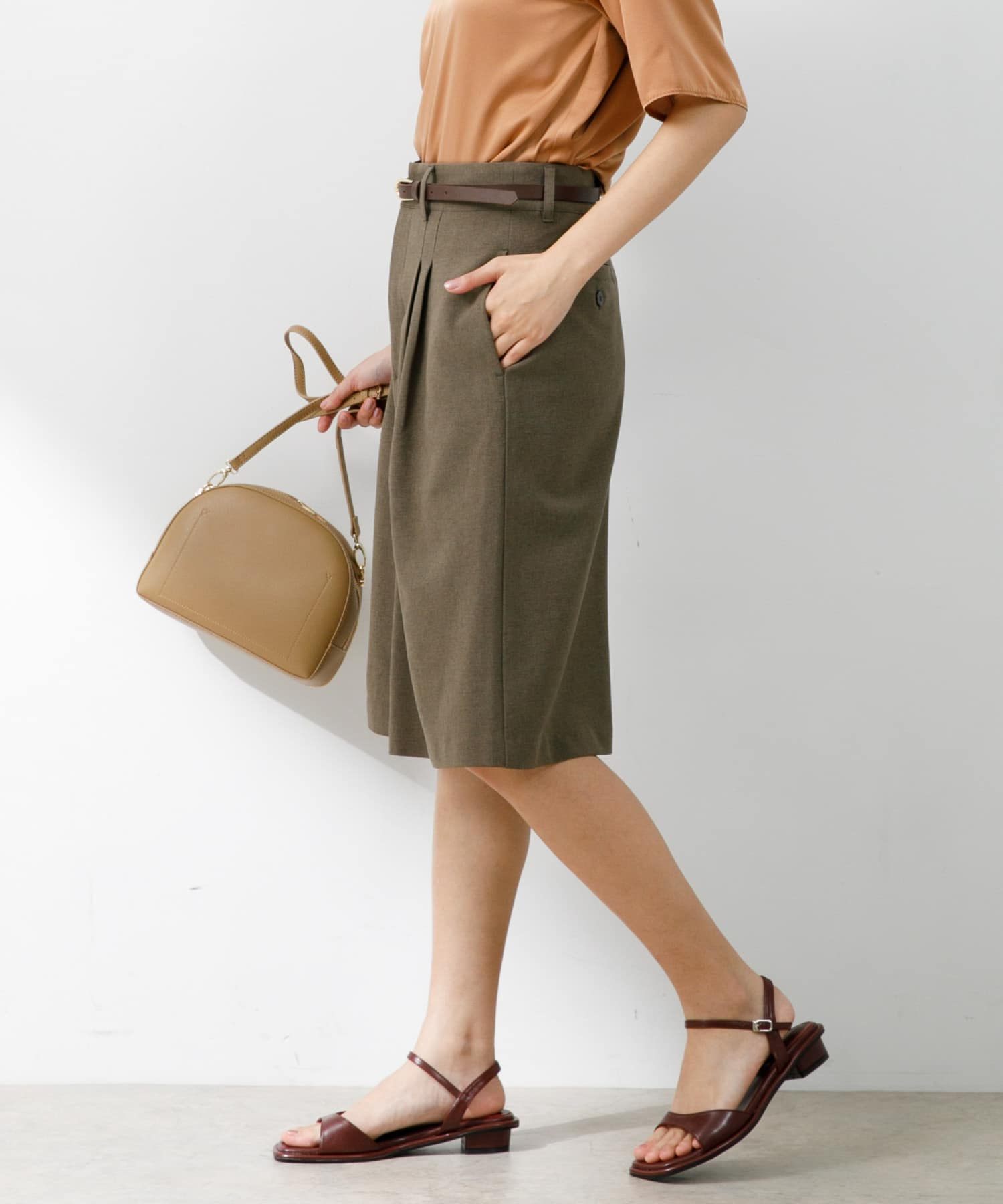 身長：166cm サイズ：38