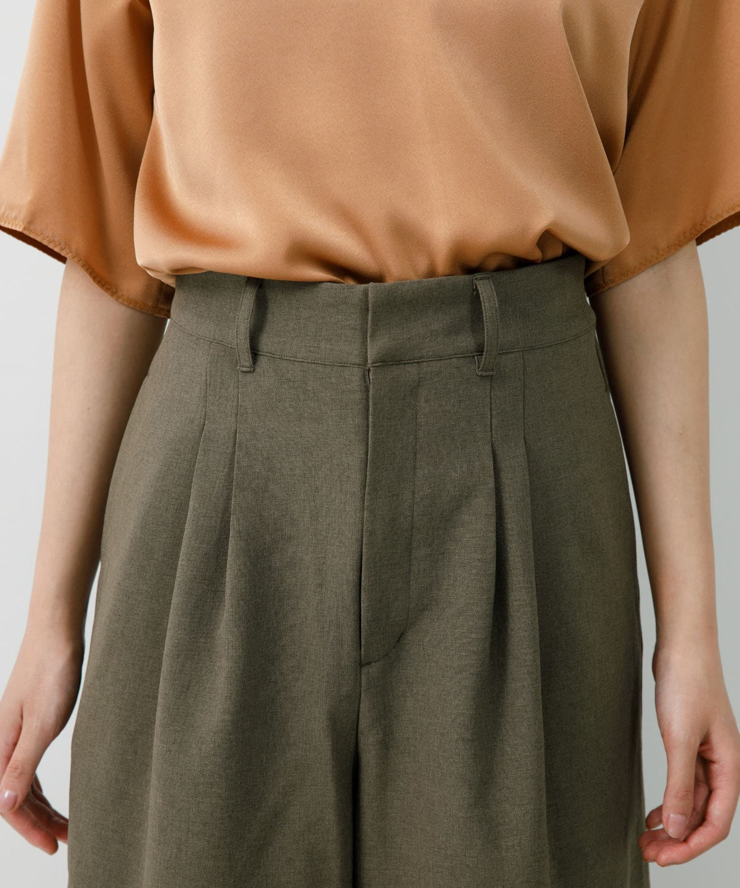 身長：166cm サイズ：38