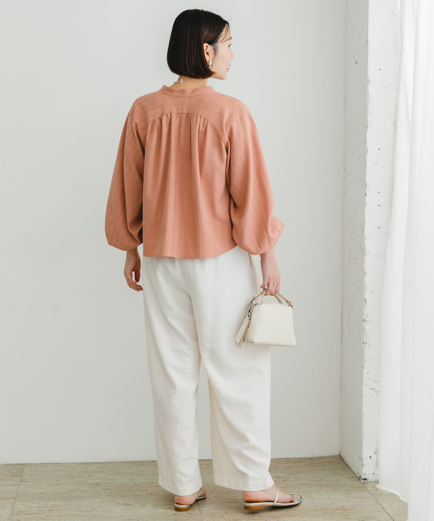 身長：164cm サイズ：38