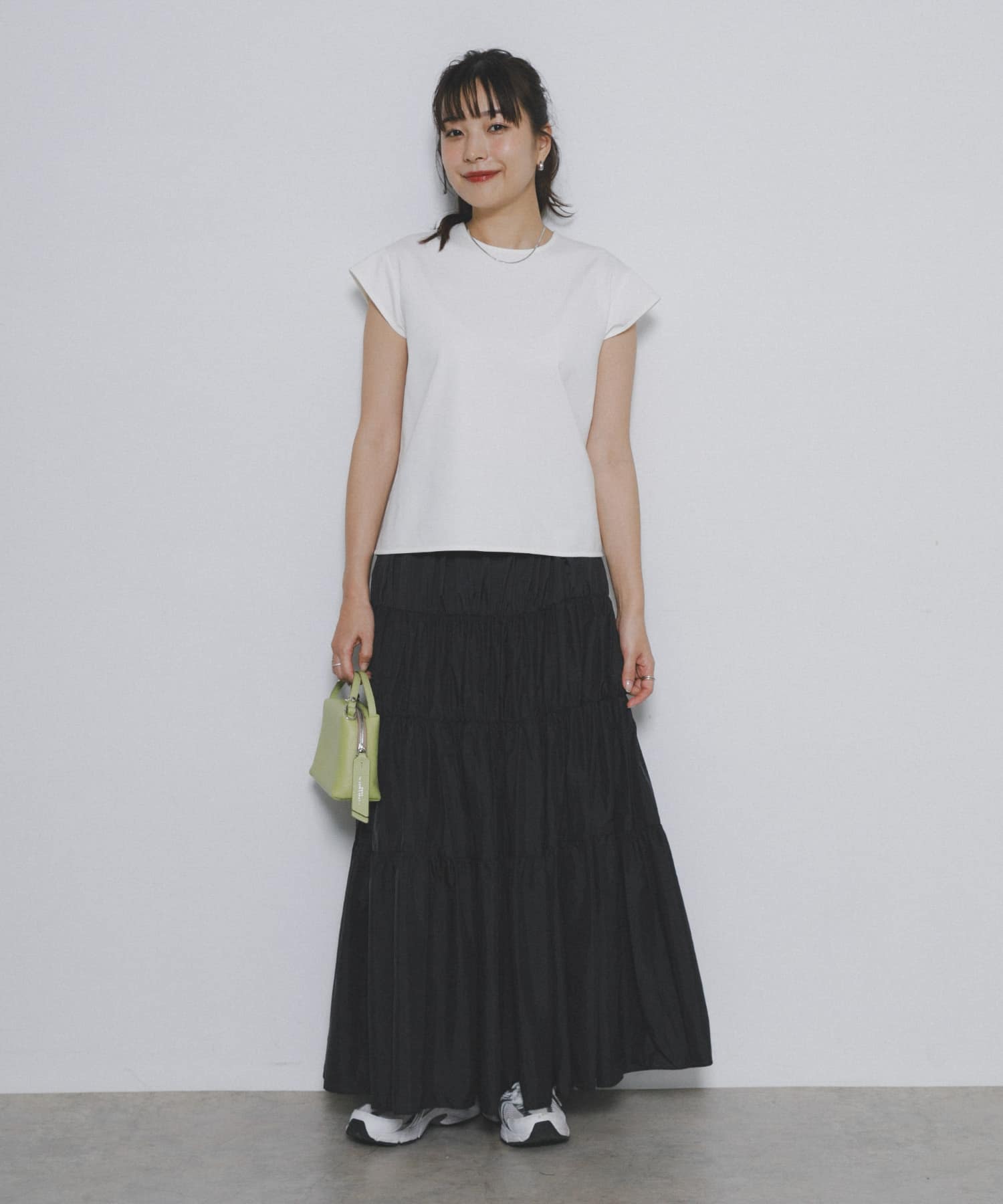 身長：164cm サイズ：38