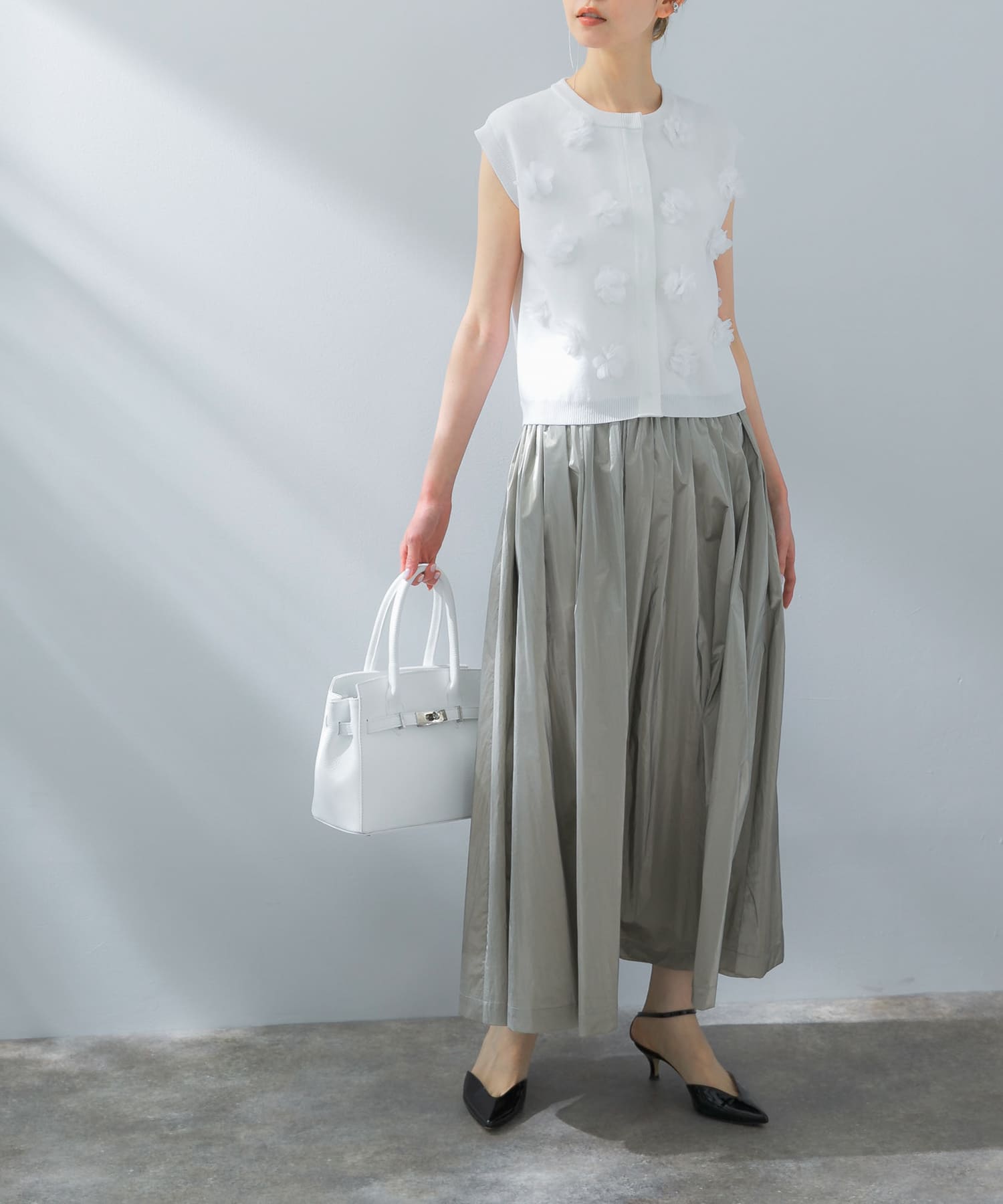 グロッシーギャザースカート