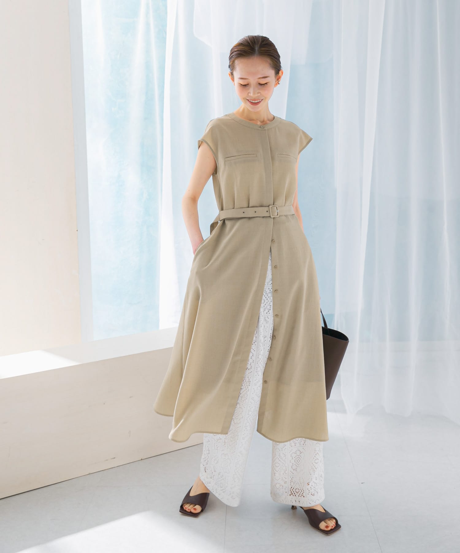 L/BEIGE