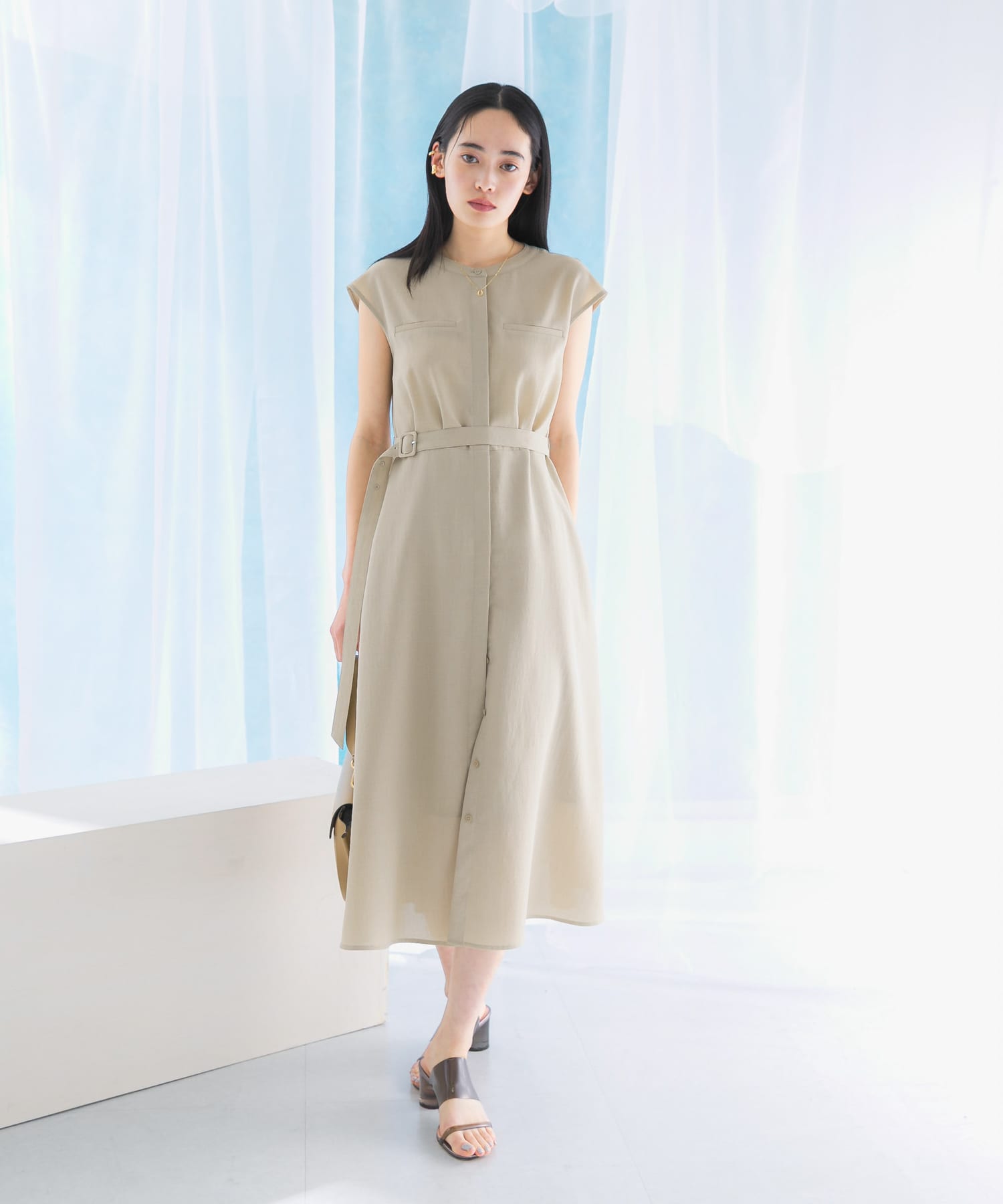 L/BEIGE