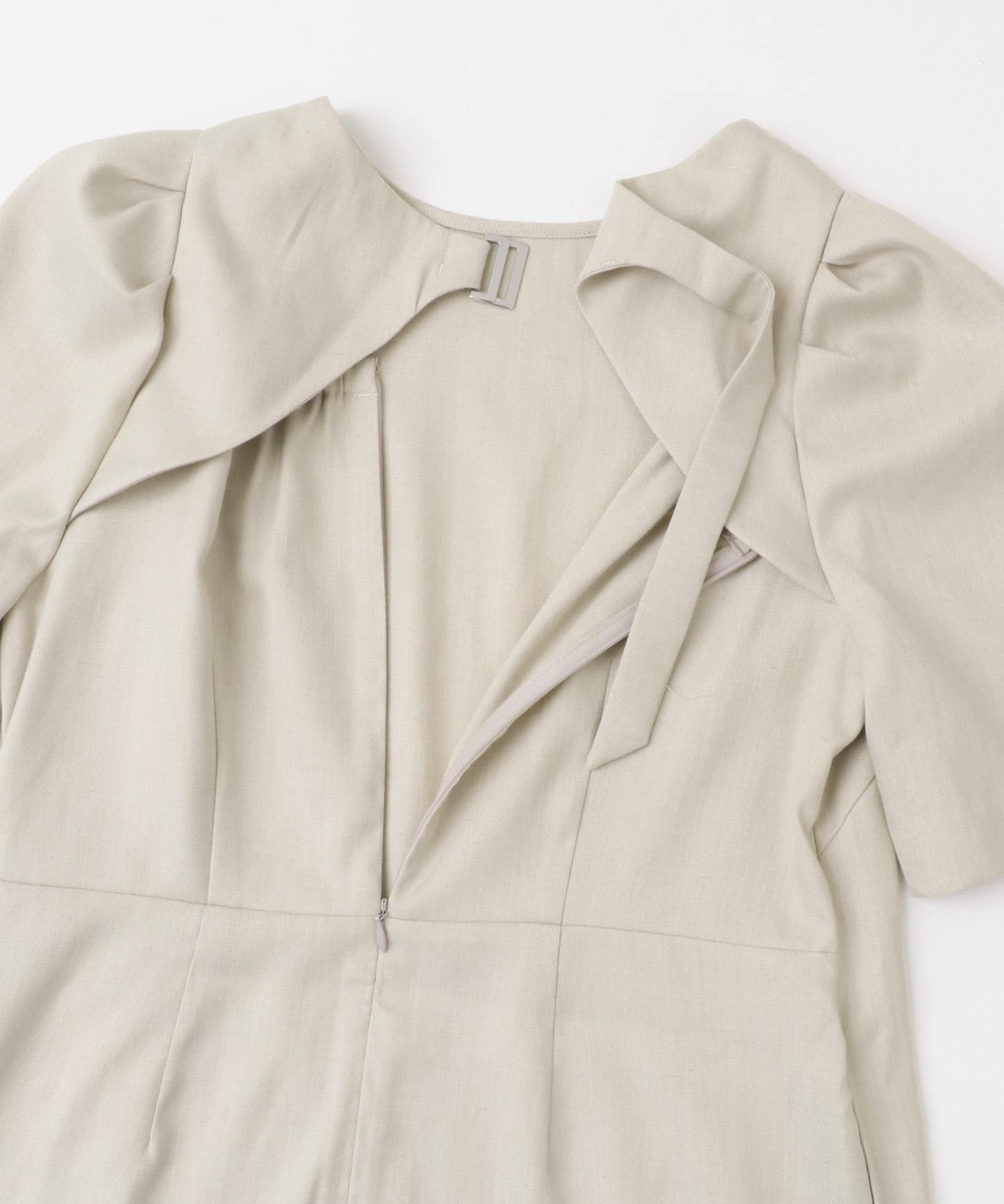 バックオープンベルトデザインワンピース L/BEIGE FREE