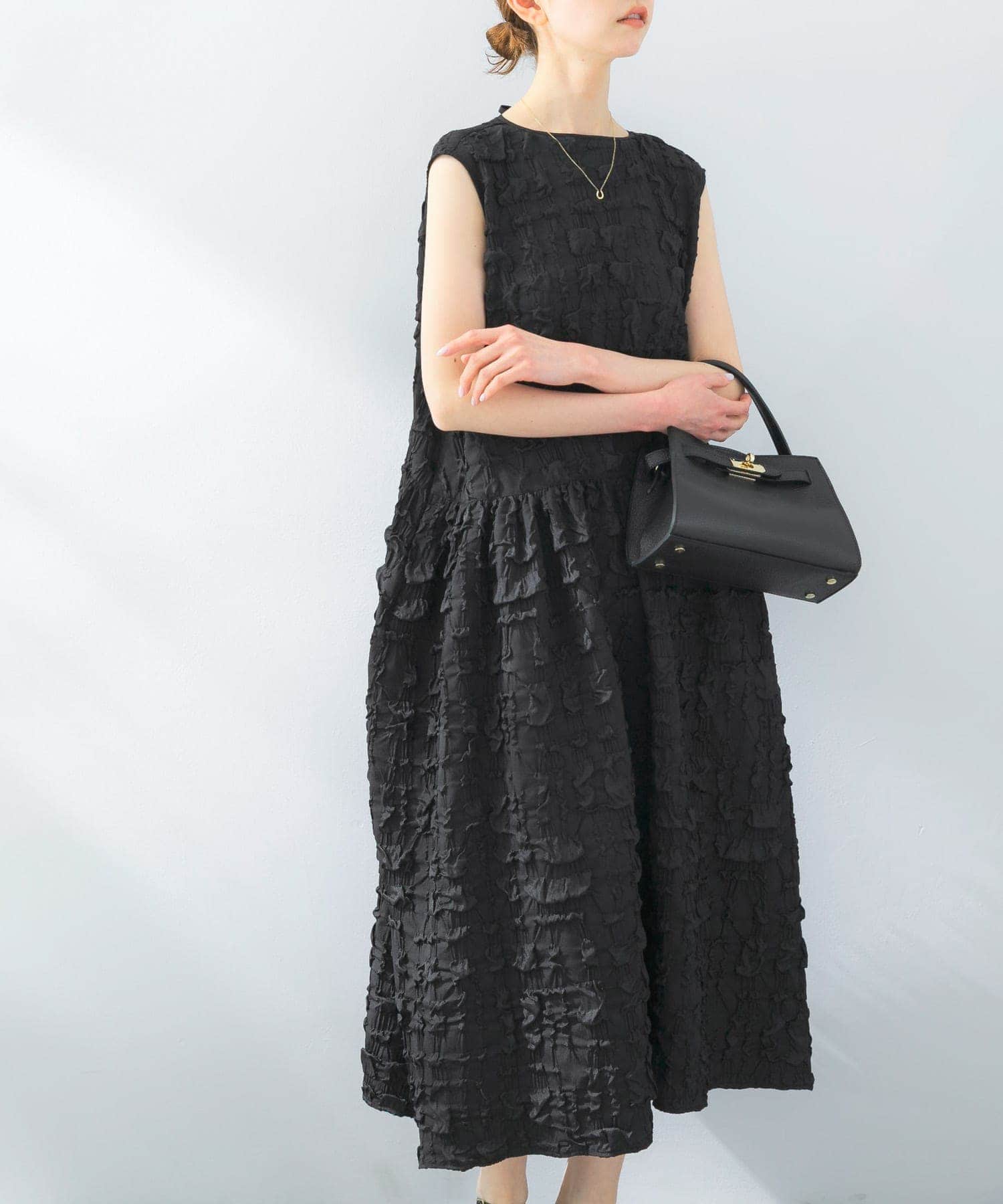 バックリボンジャガードフォルムワンピース