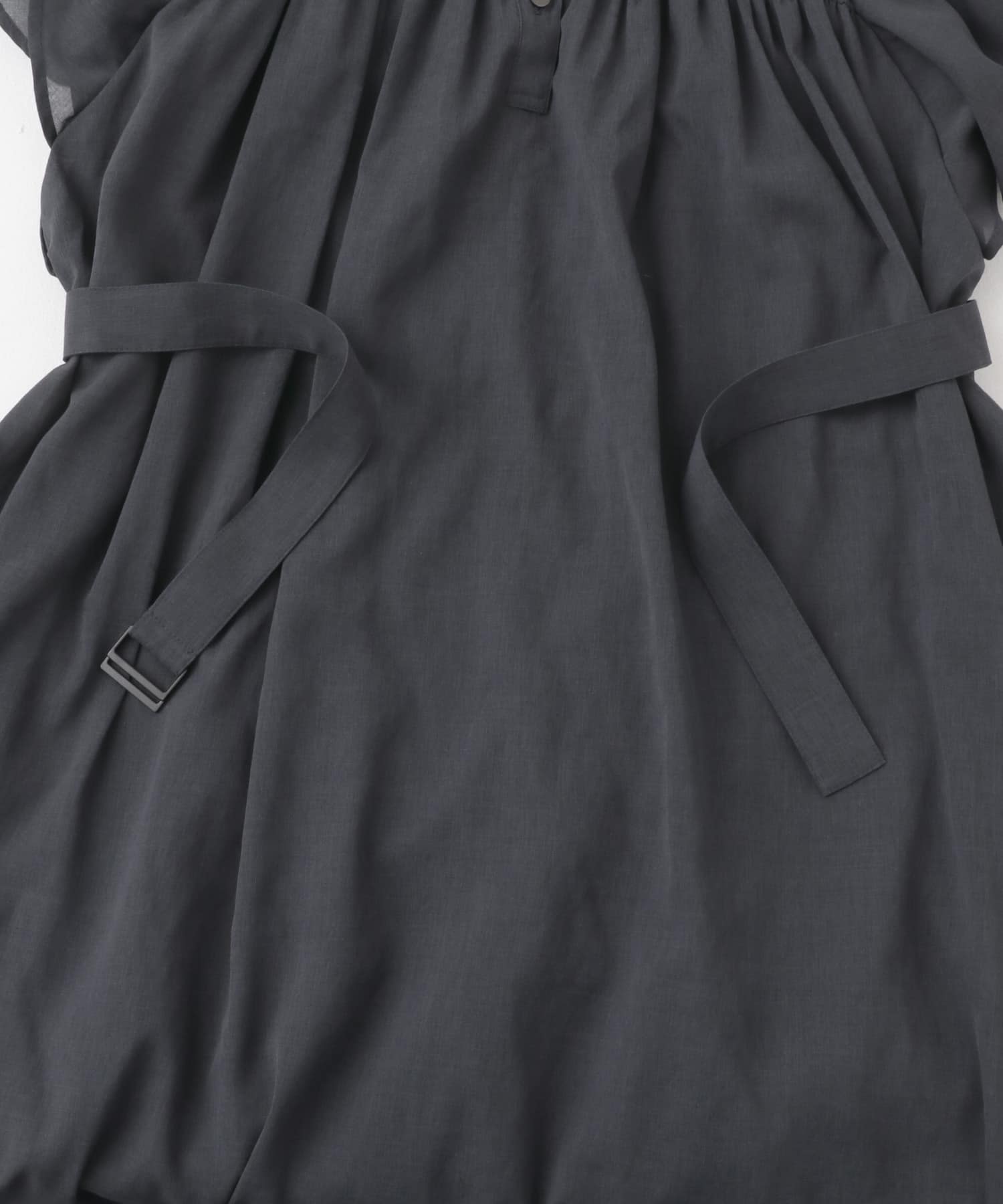 フレアスリーブウエストベルトワンピース CHARCOAL FREE