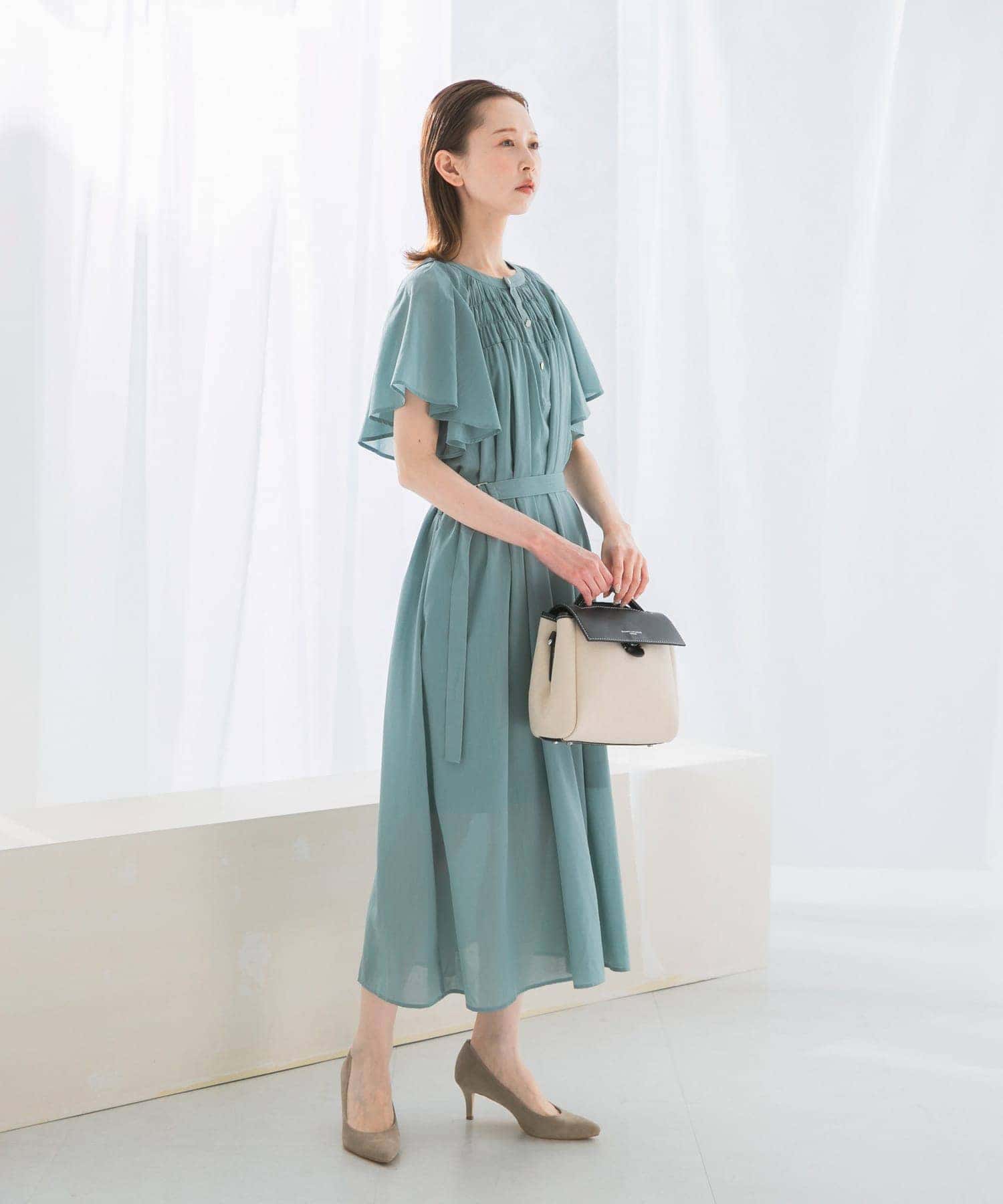 フレアスリーブウエストベルトワンピース