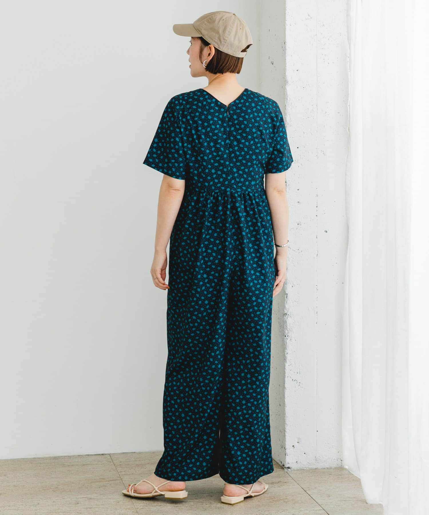 身長：164cm サイズ：38