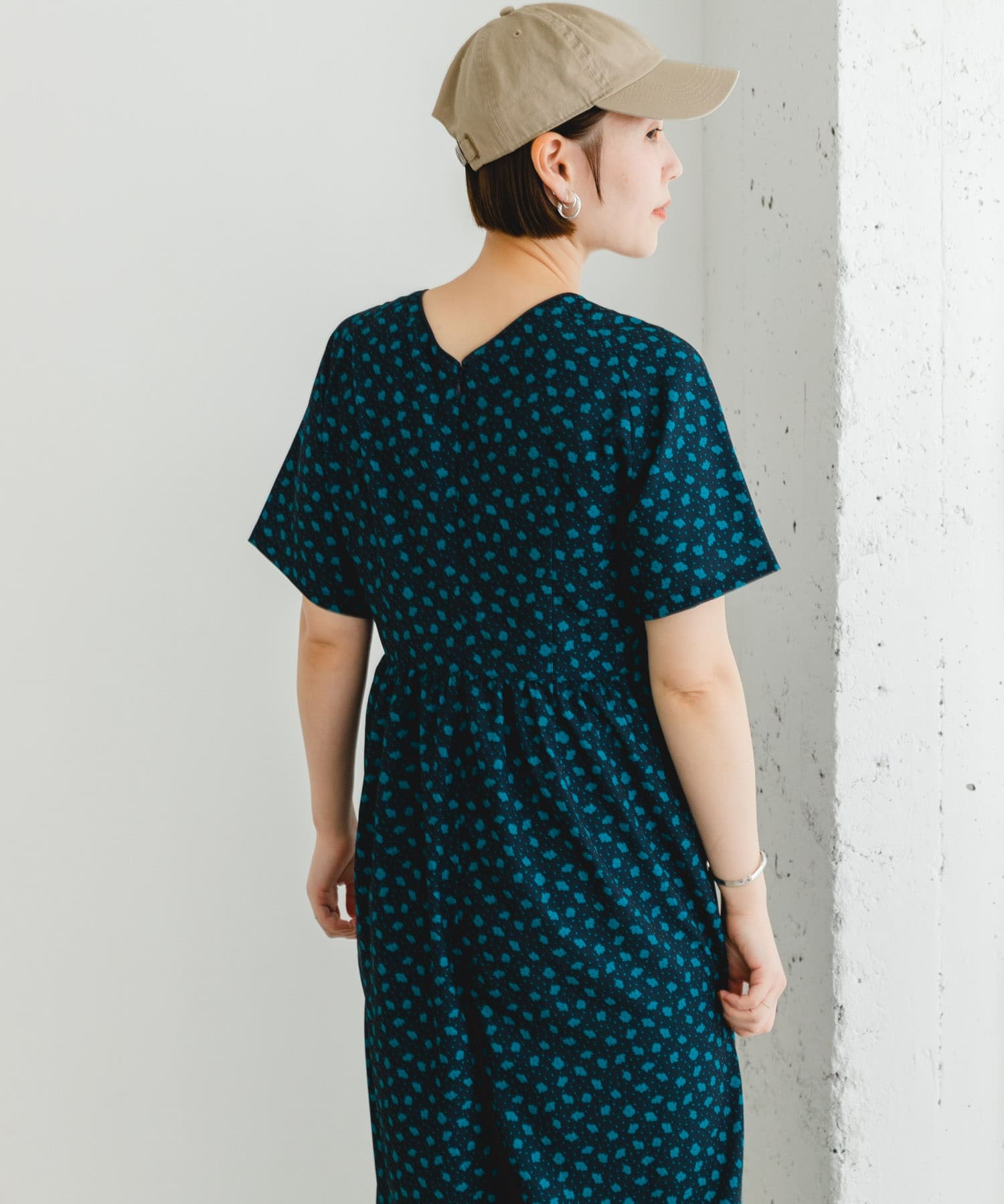 身長：164cm サイズ：38