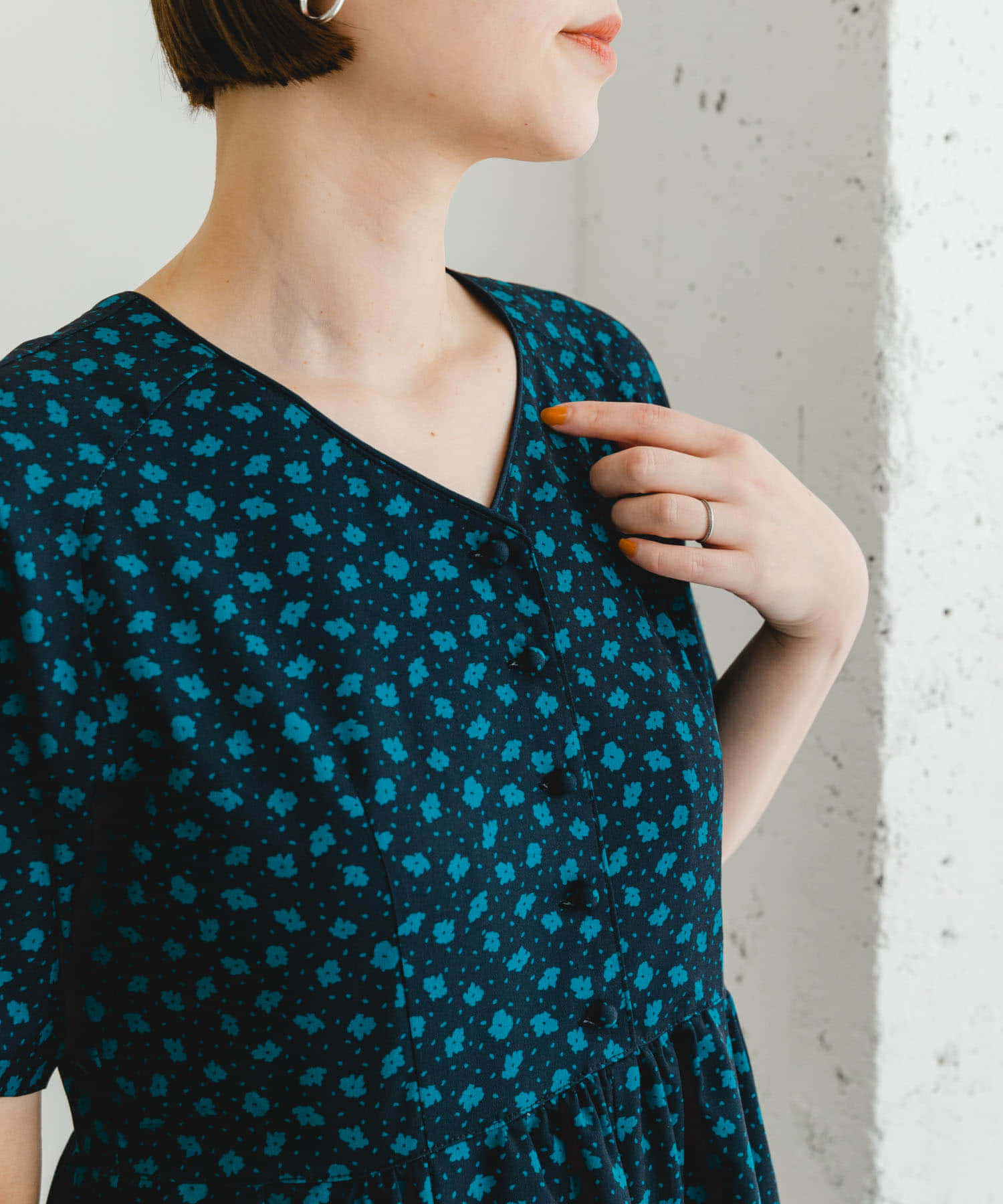 身長：164cm サイズ：38