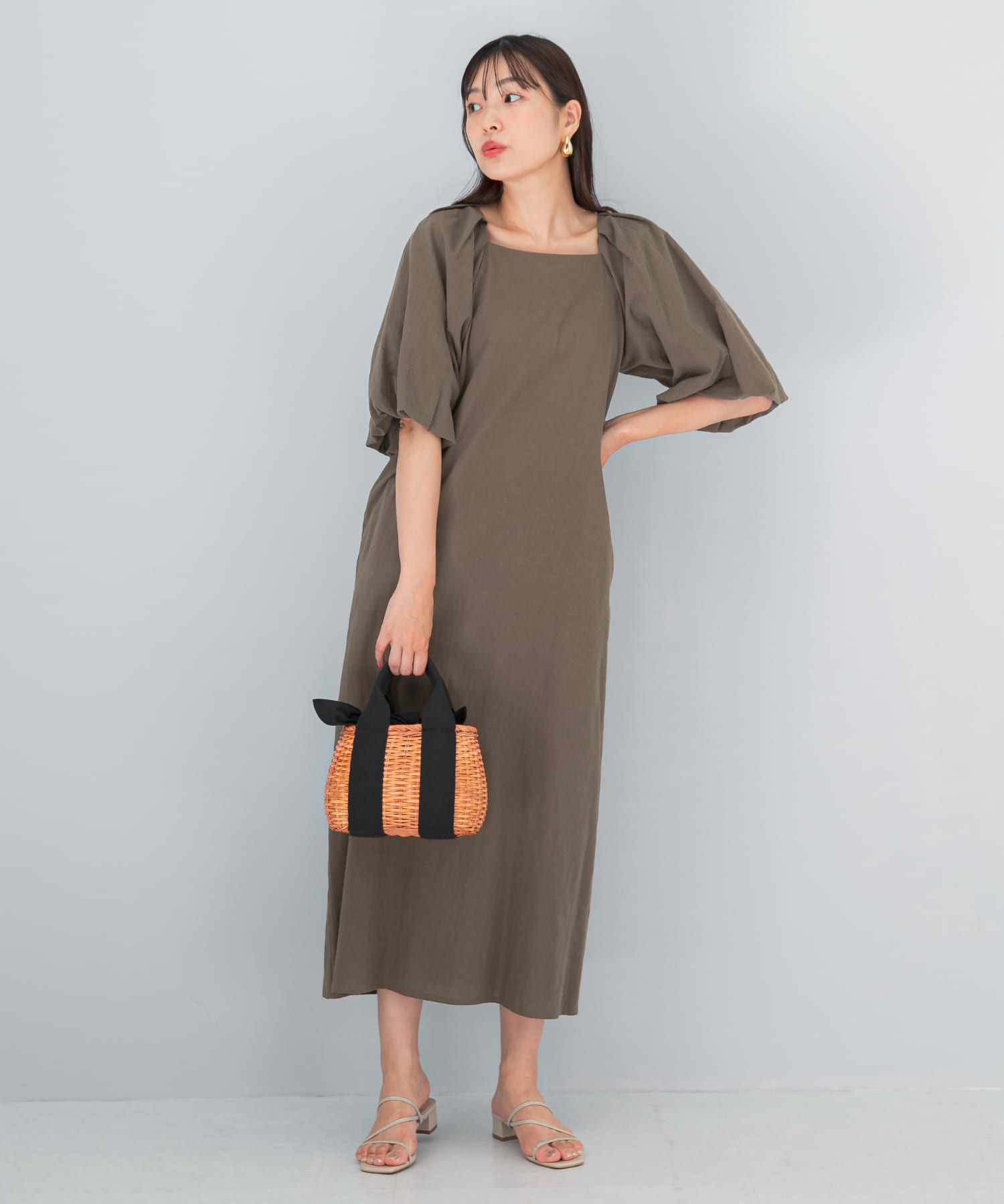 KHAKI