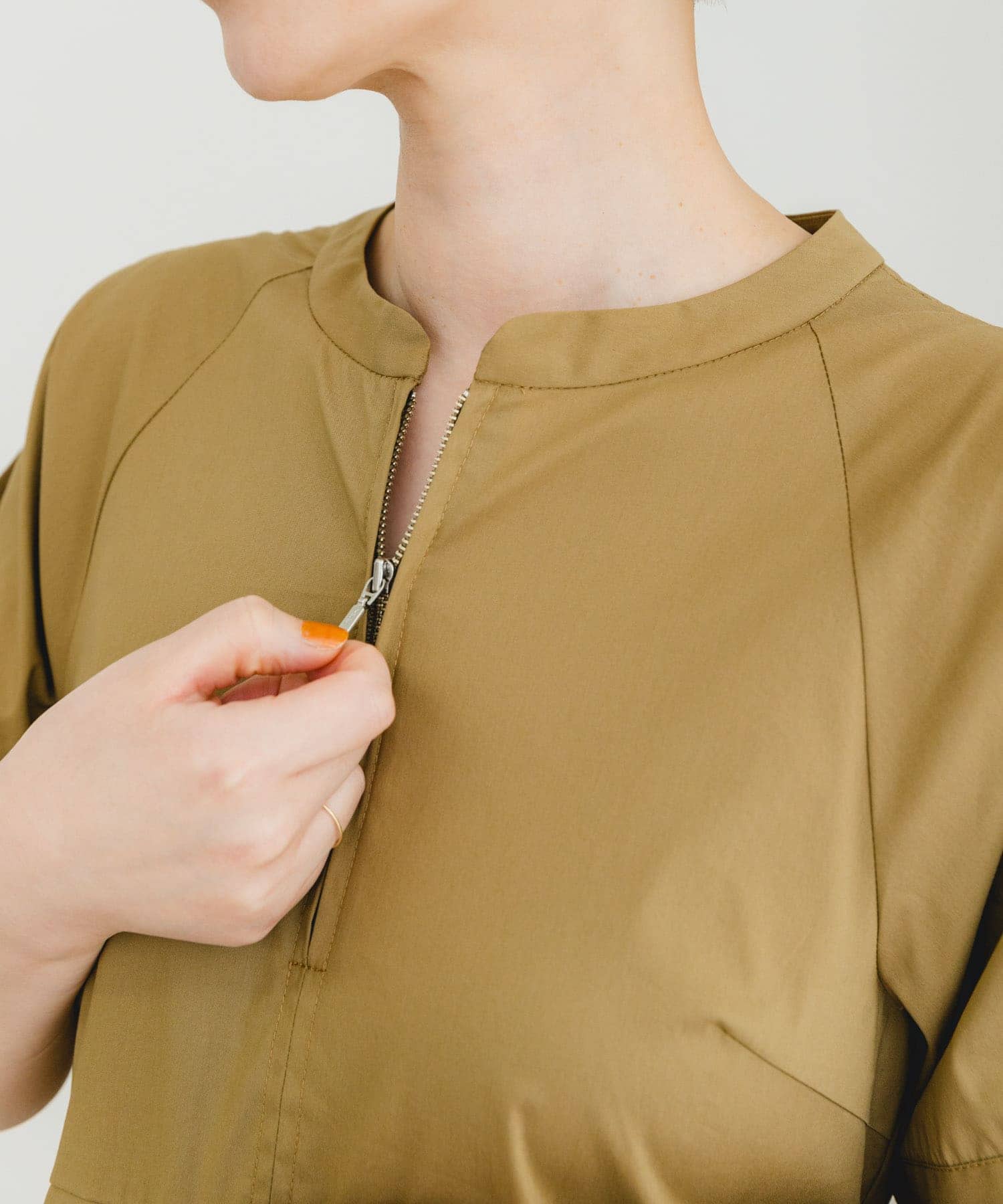 身長：164cm サイズ：38