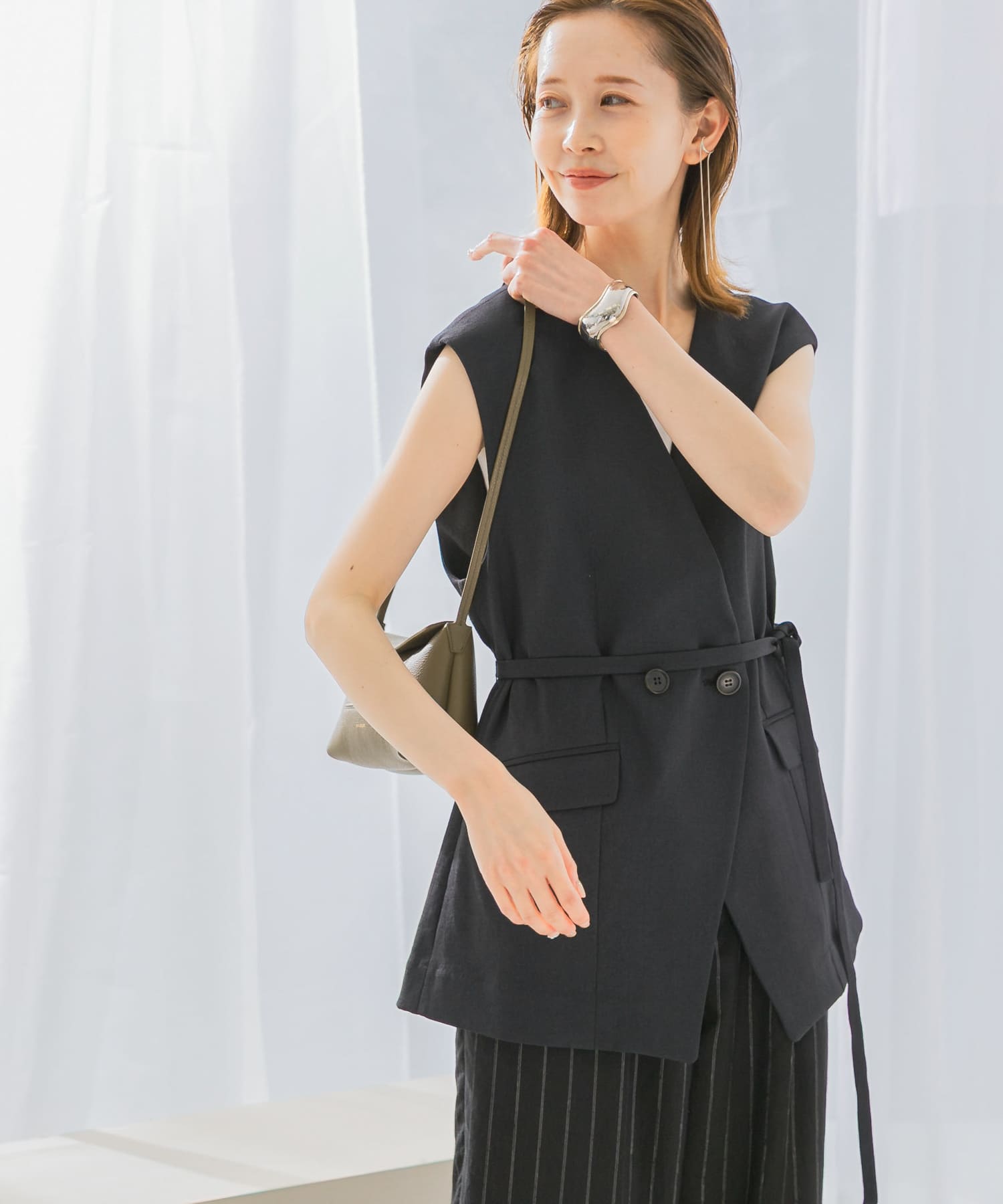 接触冷感リネン混ジレ