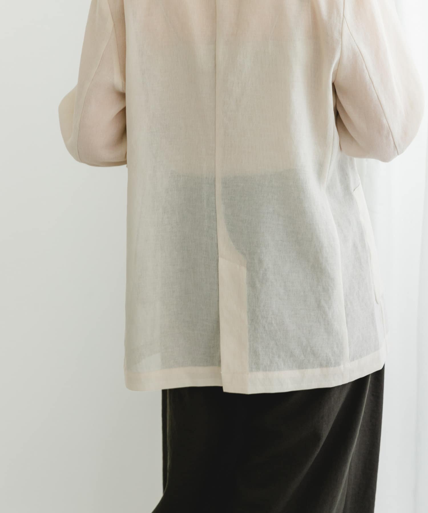 L/BEIGE