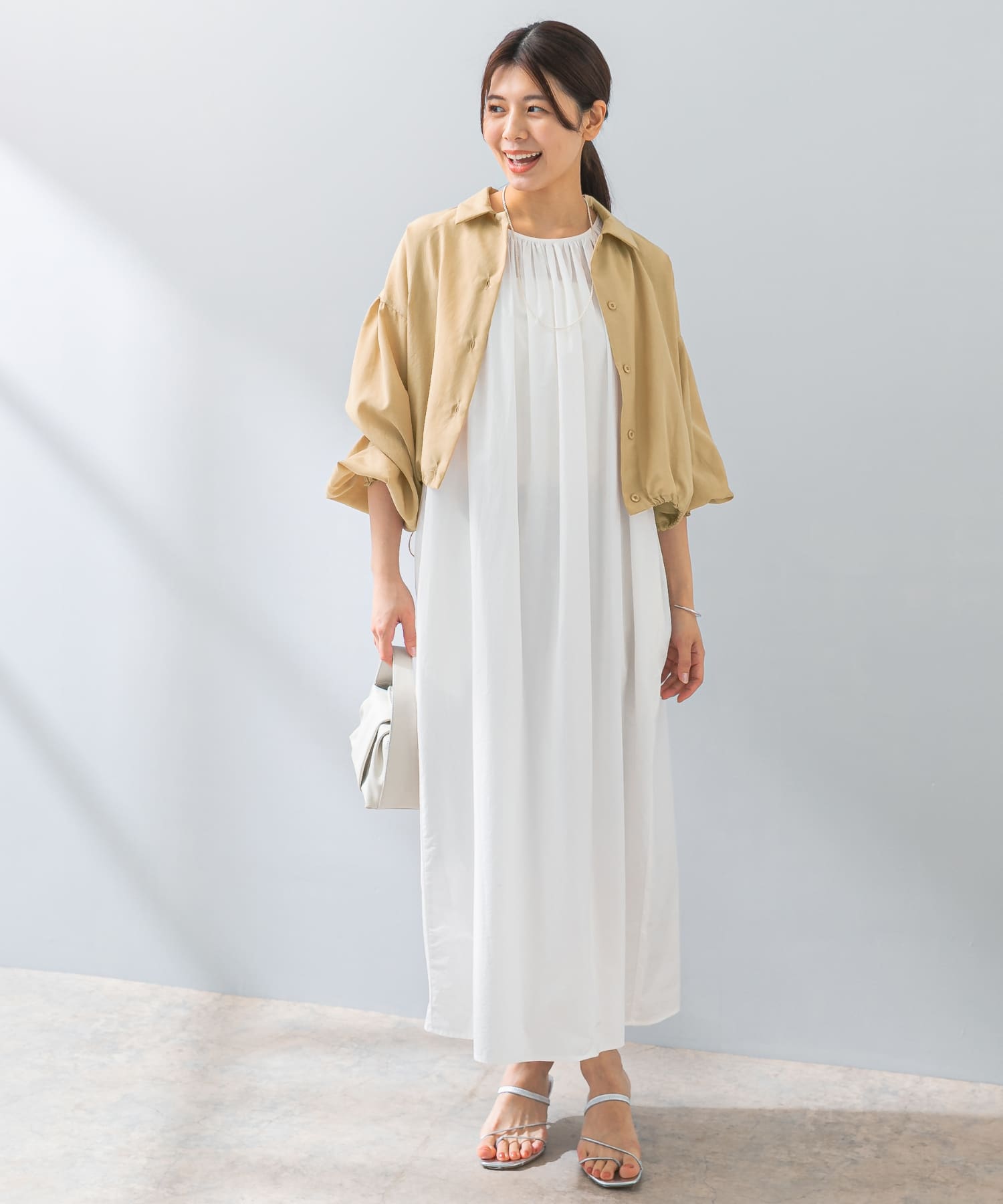BEIGE