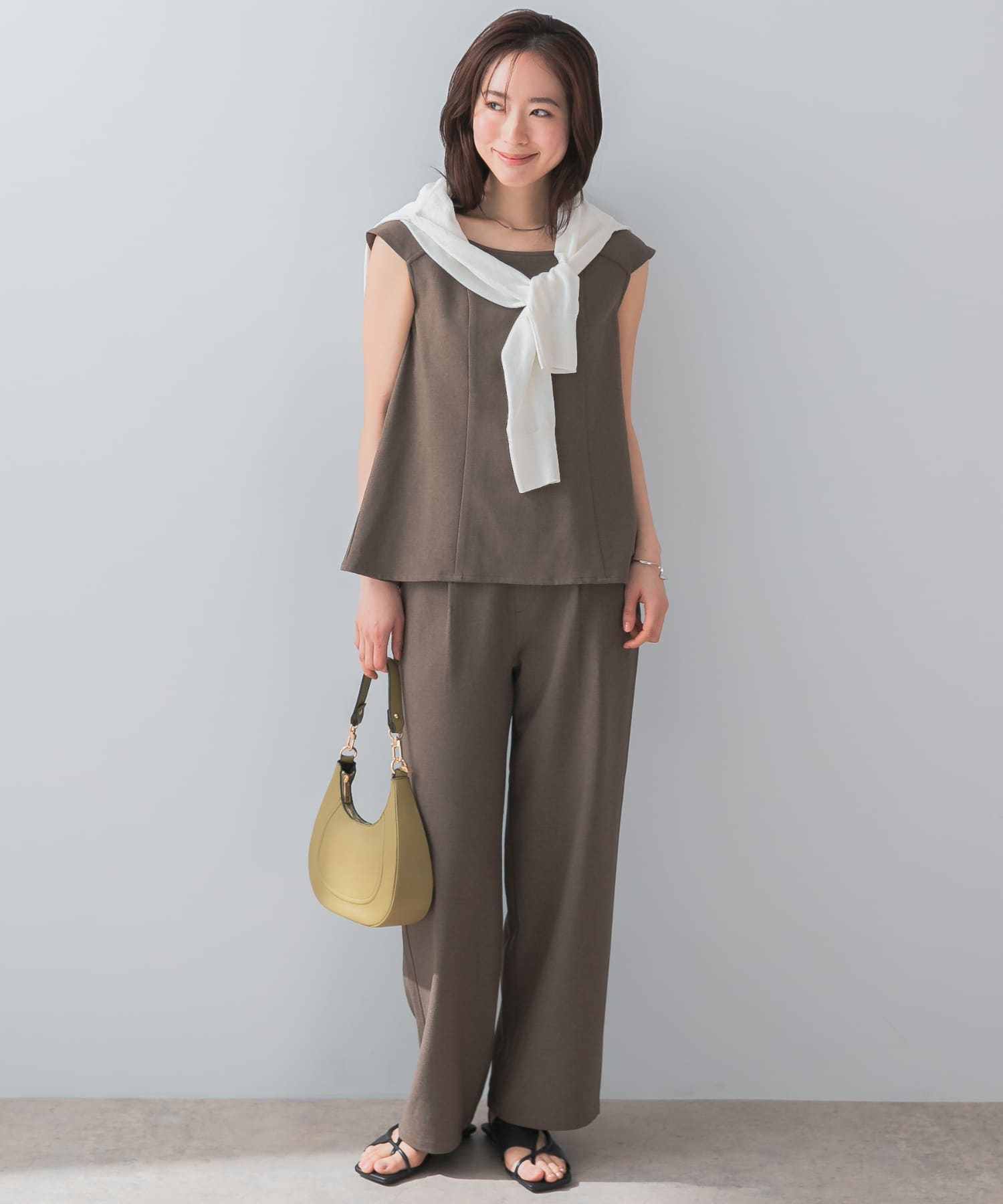 身長：170cm サイズ：38