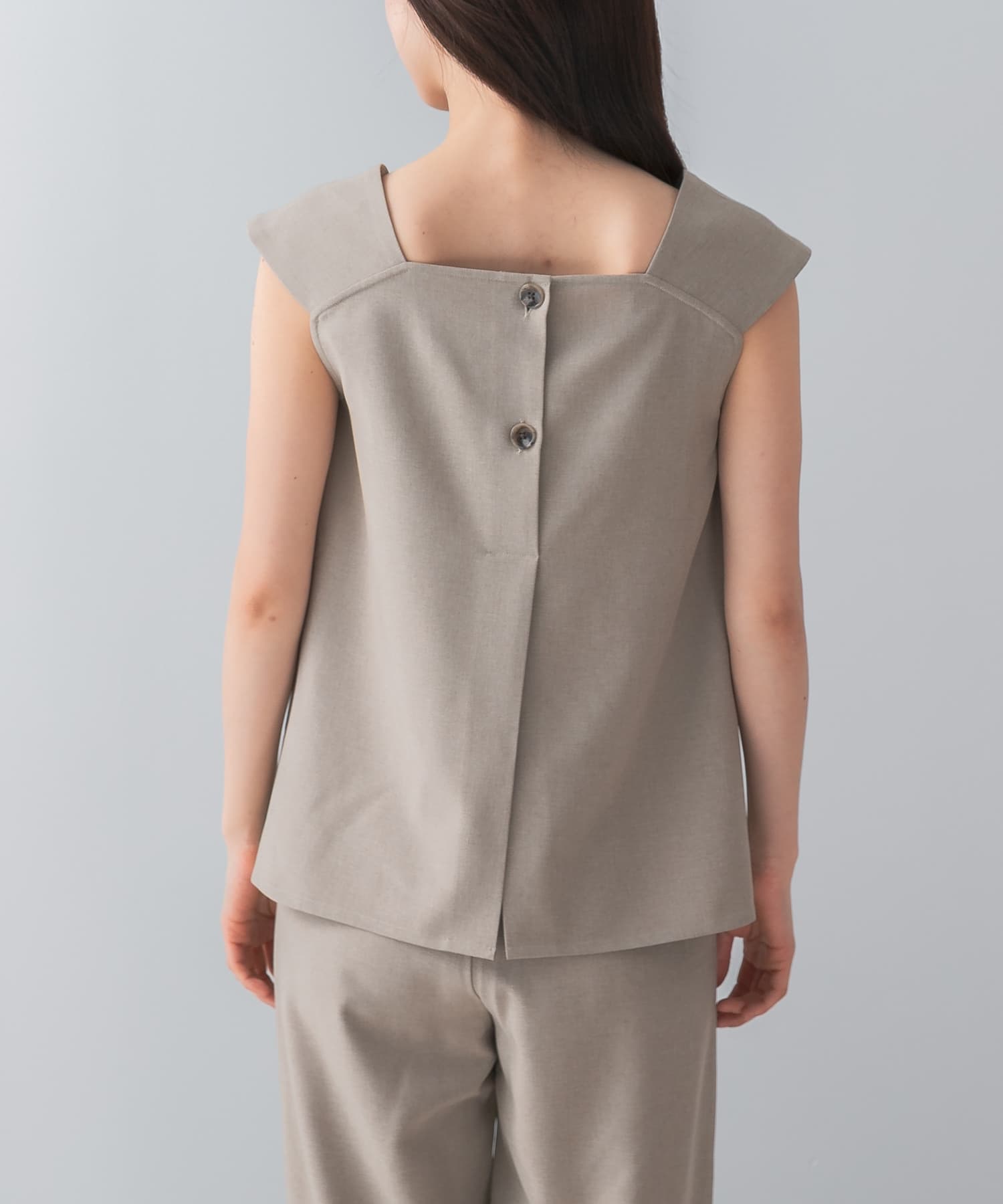 身長：170cm サイズ：38