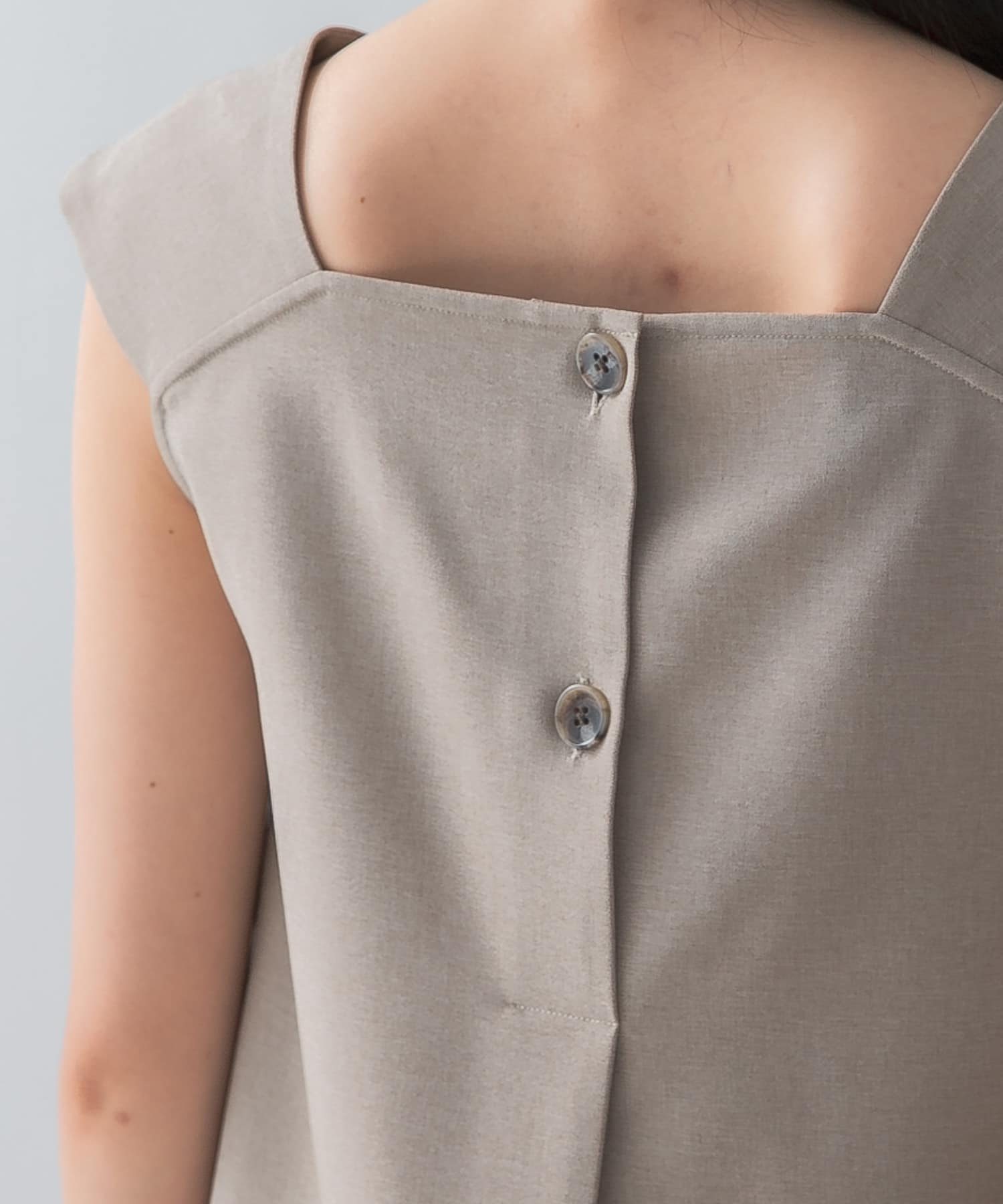 身長：170cm サイズ：38