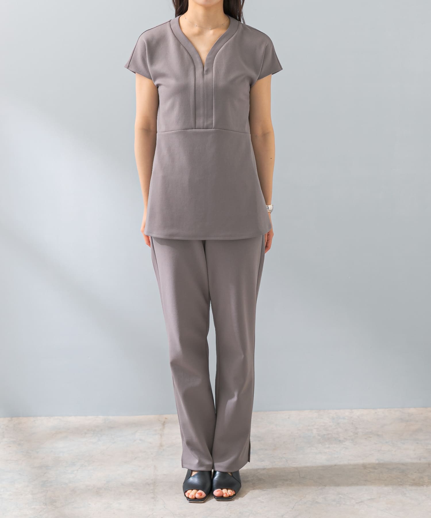 身長：166cm サイズ：38