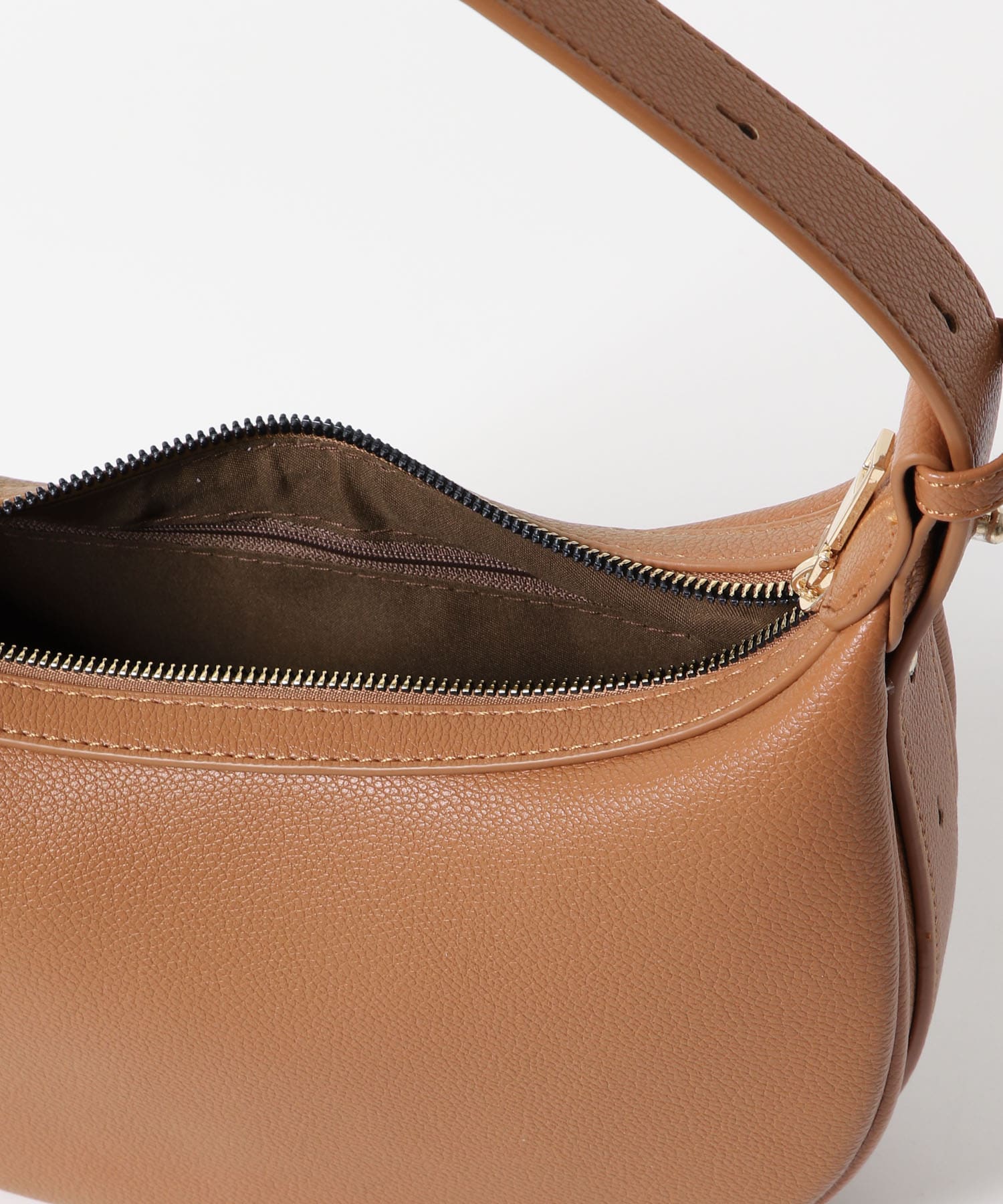 ハーフムーンバッグ BROWN -
