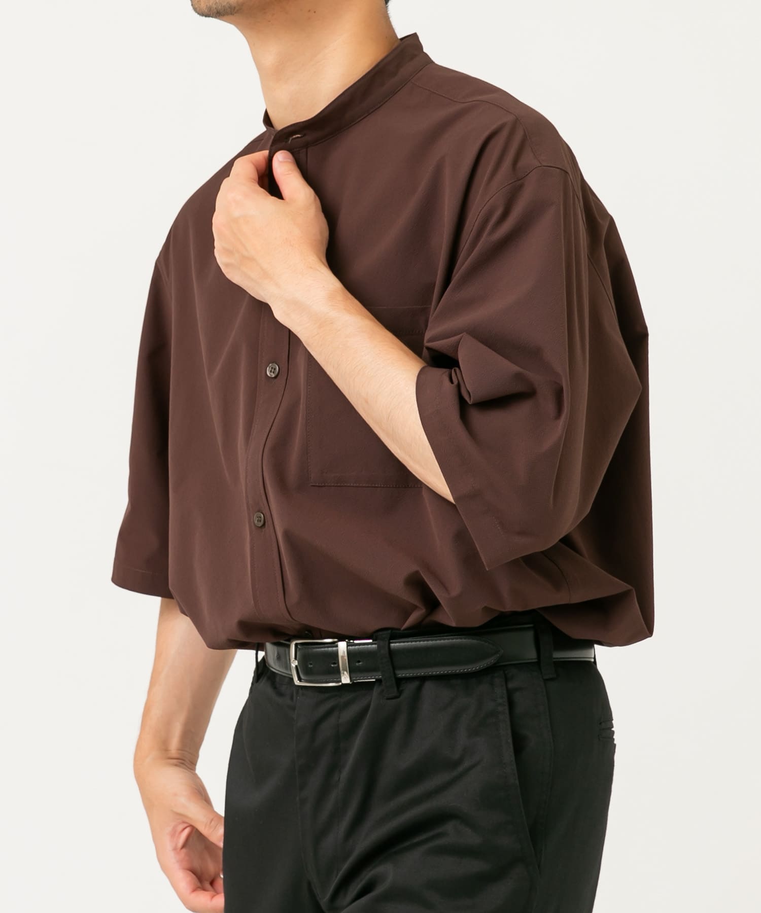 DARK BROWN
