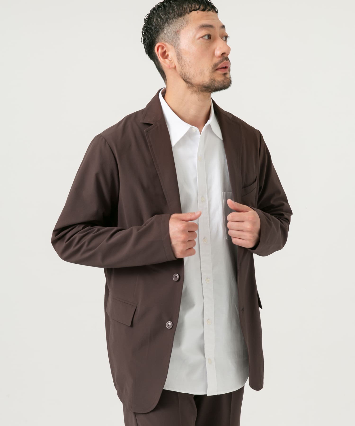 DARK BROWN