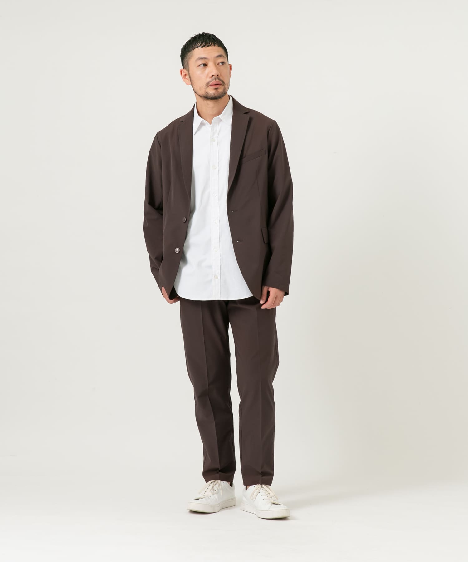 DARK BROWN