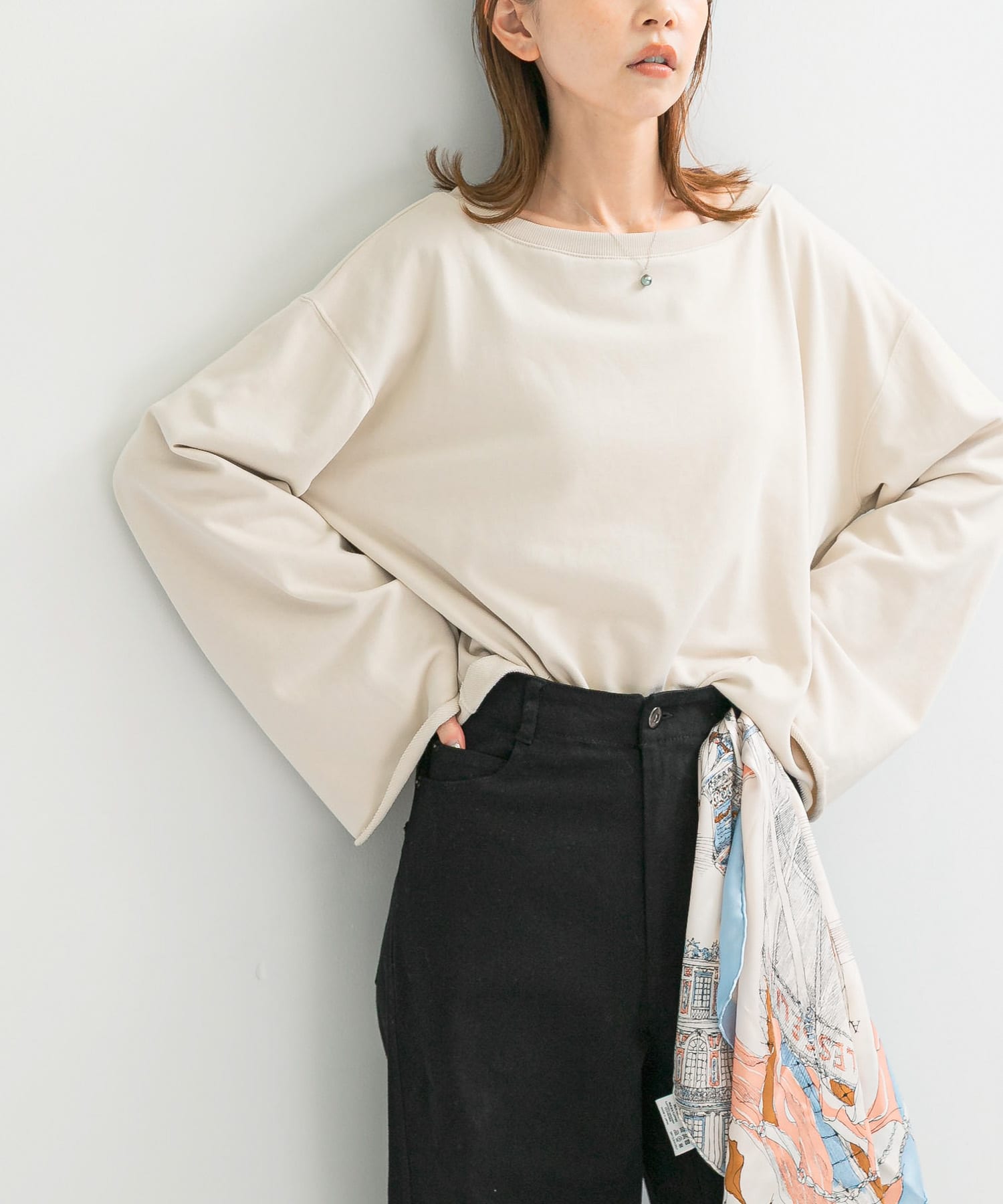 L/BEIGE