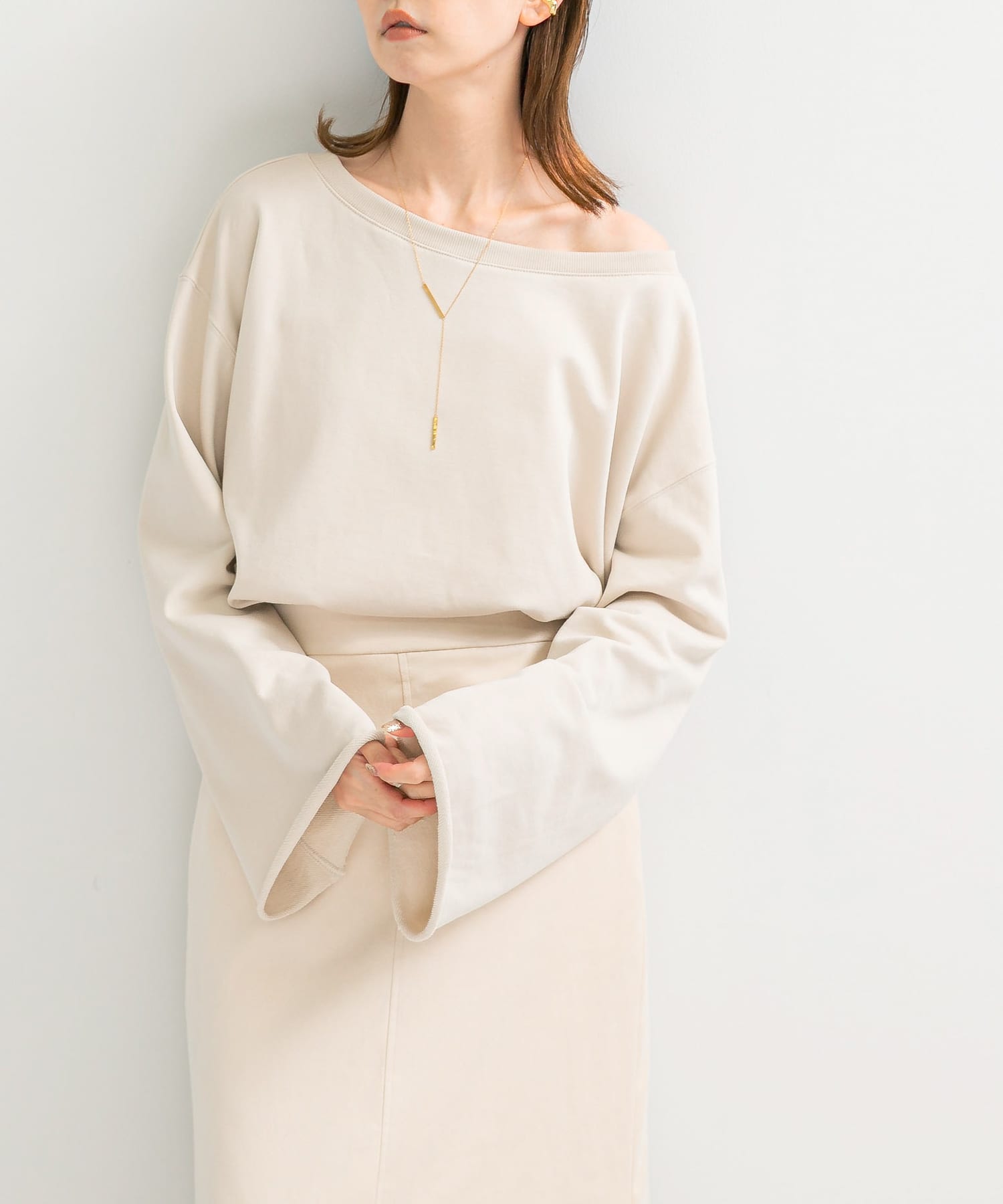 L/BEIGE