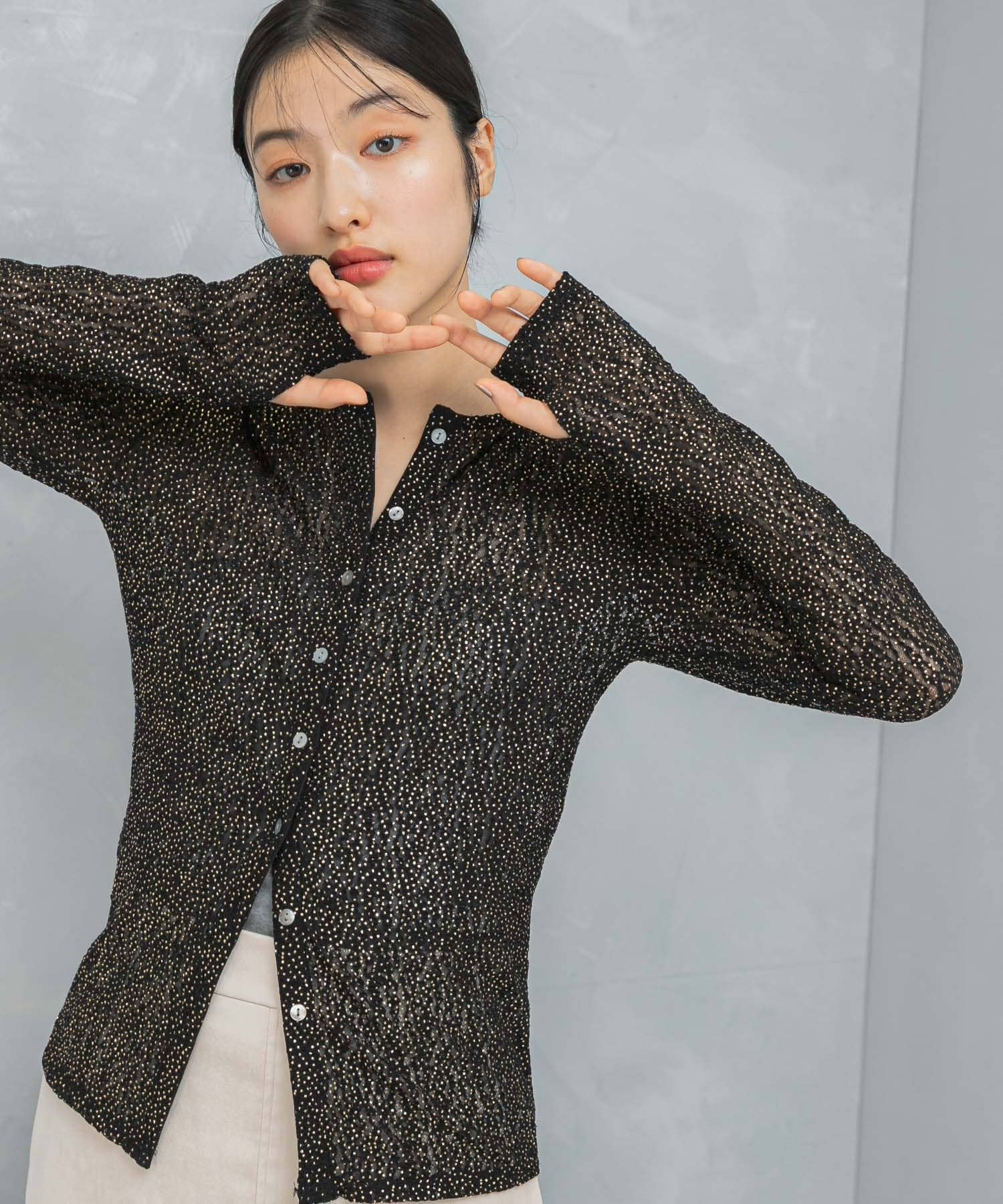 ラメレースカットソー