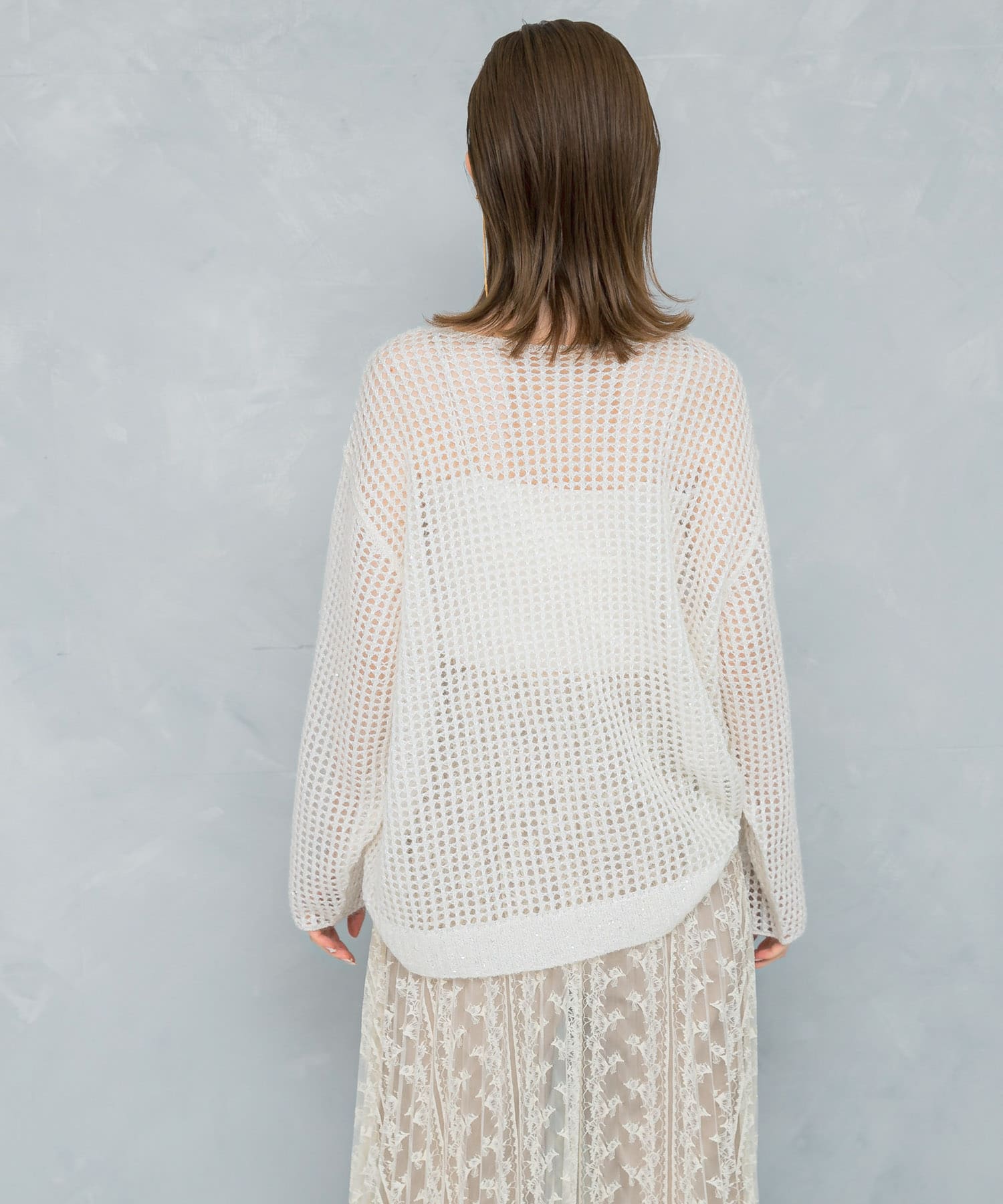 OFF WHITE