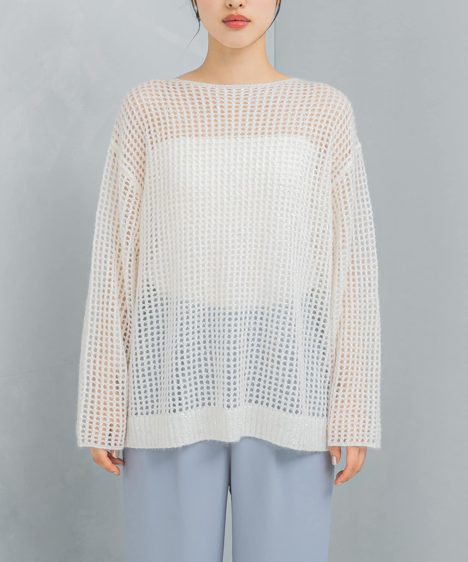 OFF WHITE