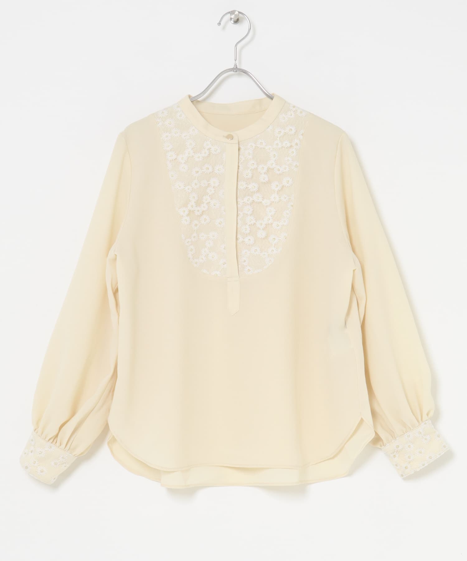 ウォッシャブルフラワー刺繍レースブラウス(FREE OFF WHITE): トップス