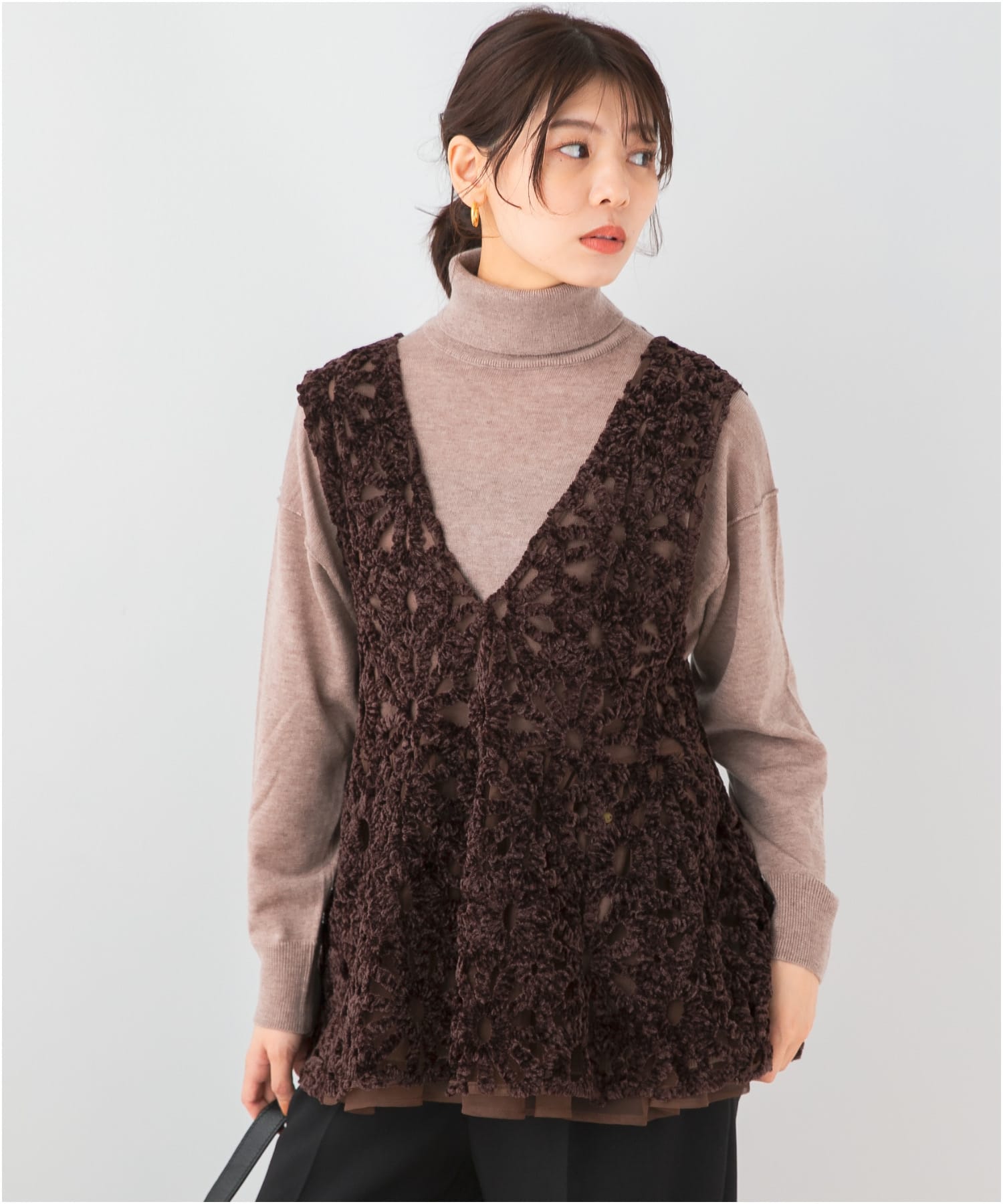 F by ROSSO　モールレースペプラムジレ