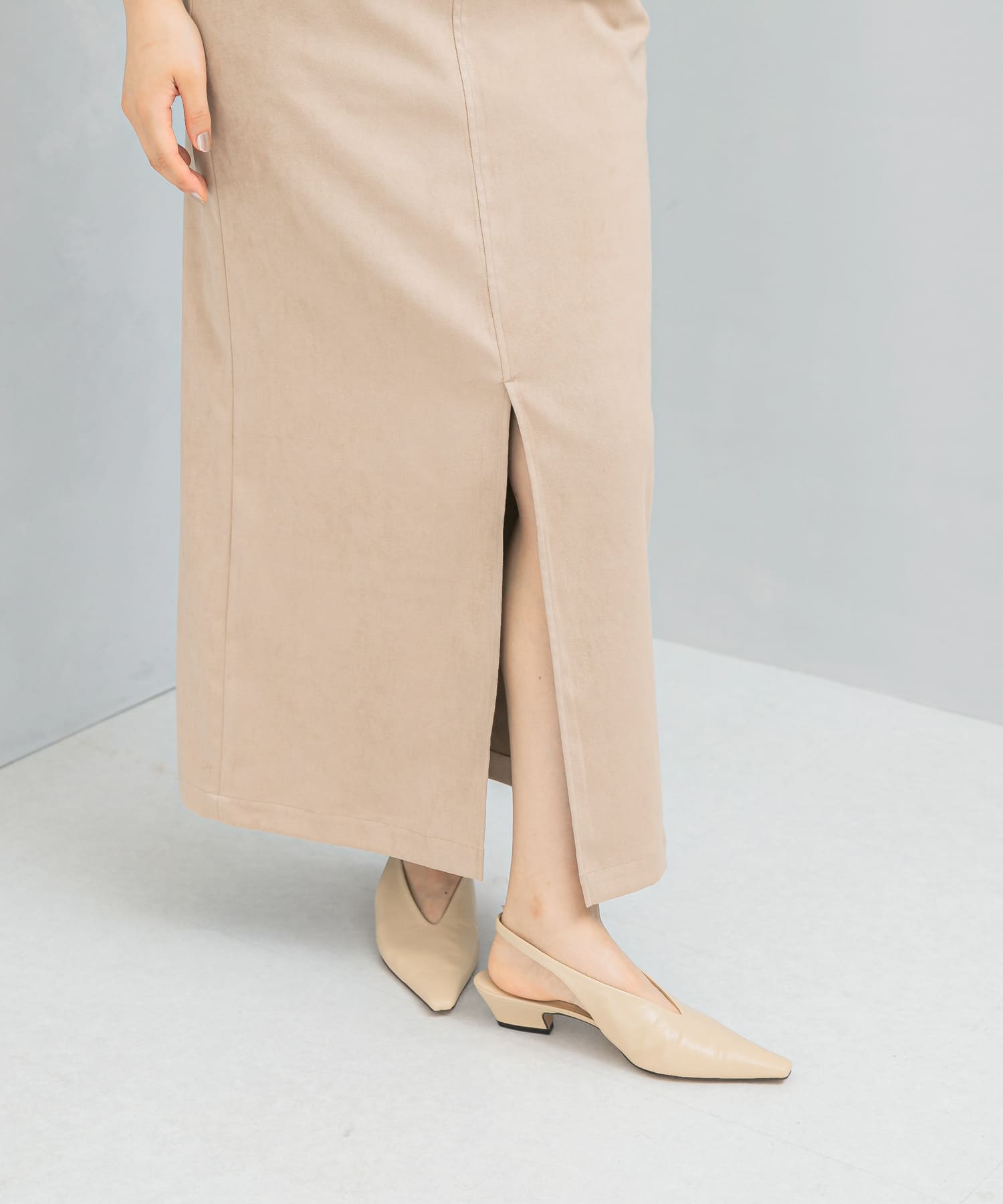 L/BEIGE