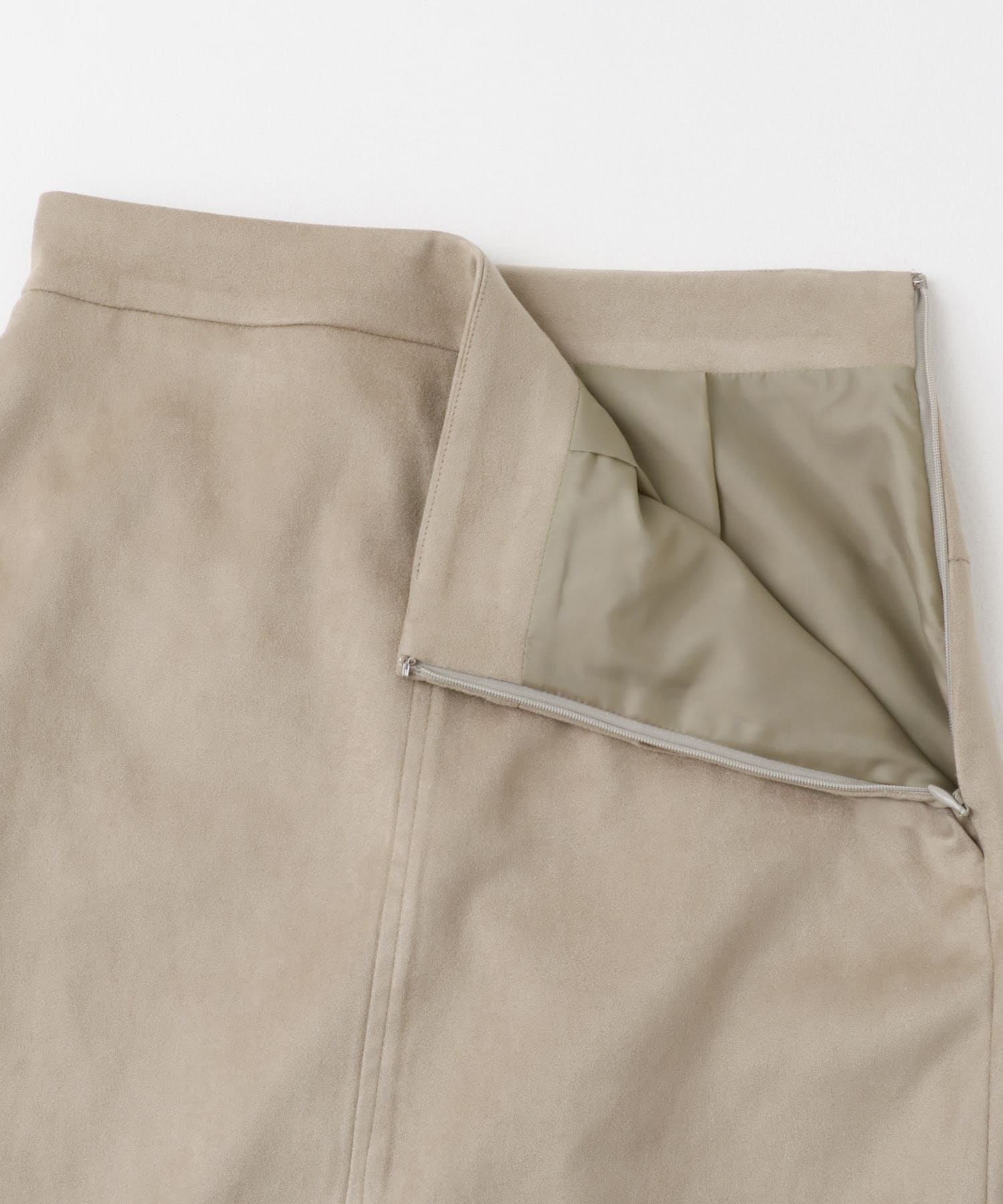 L/BEIGE