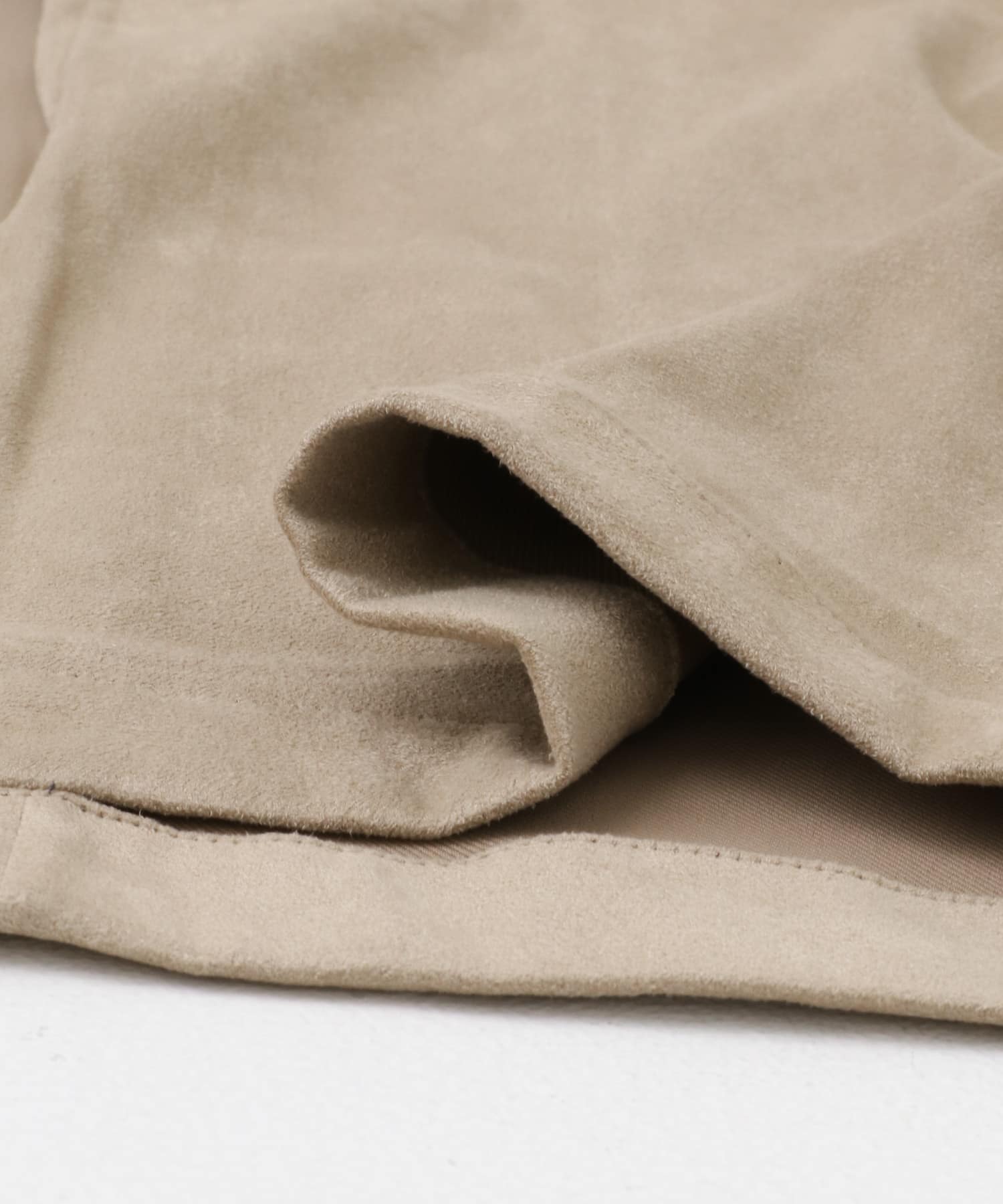L/BEIGE