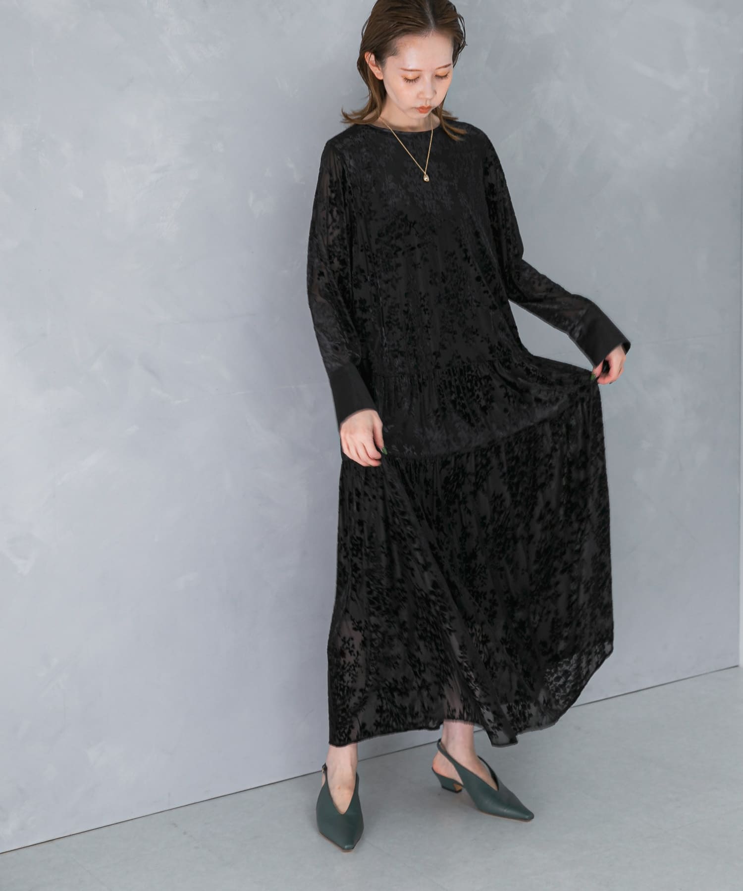 フロッキープリントティアードワンピース