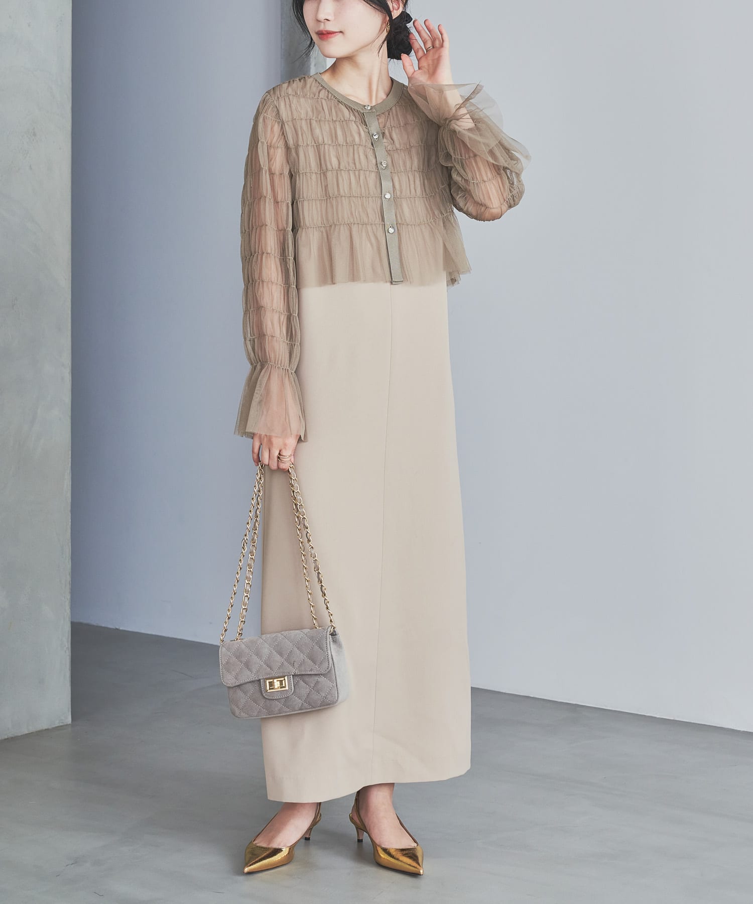 チュールカーディガン×レイヤードワンピース