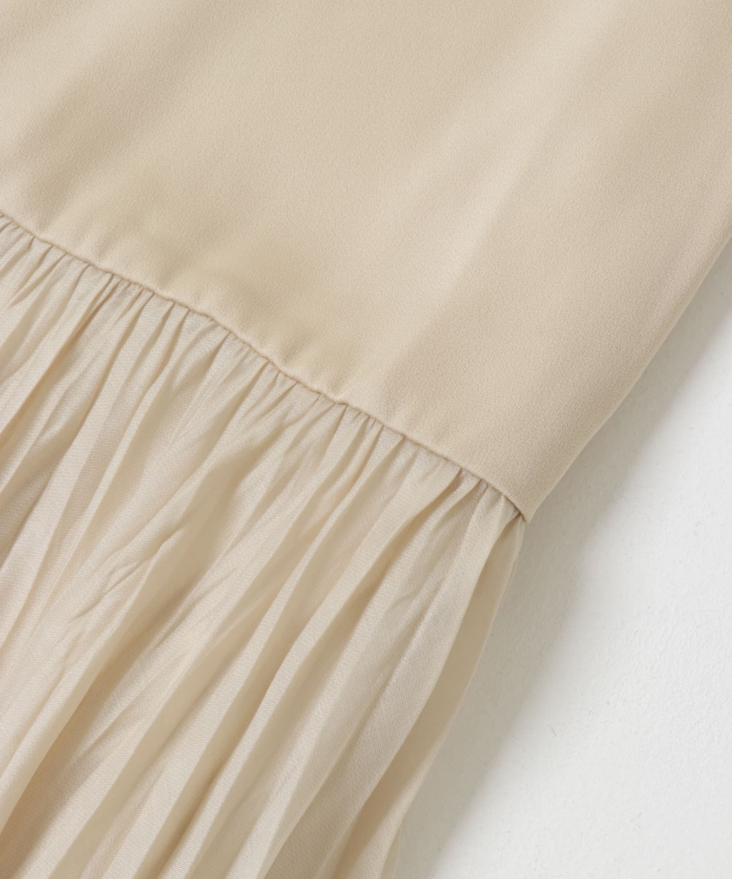L.BEIGE