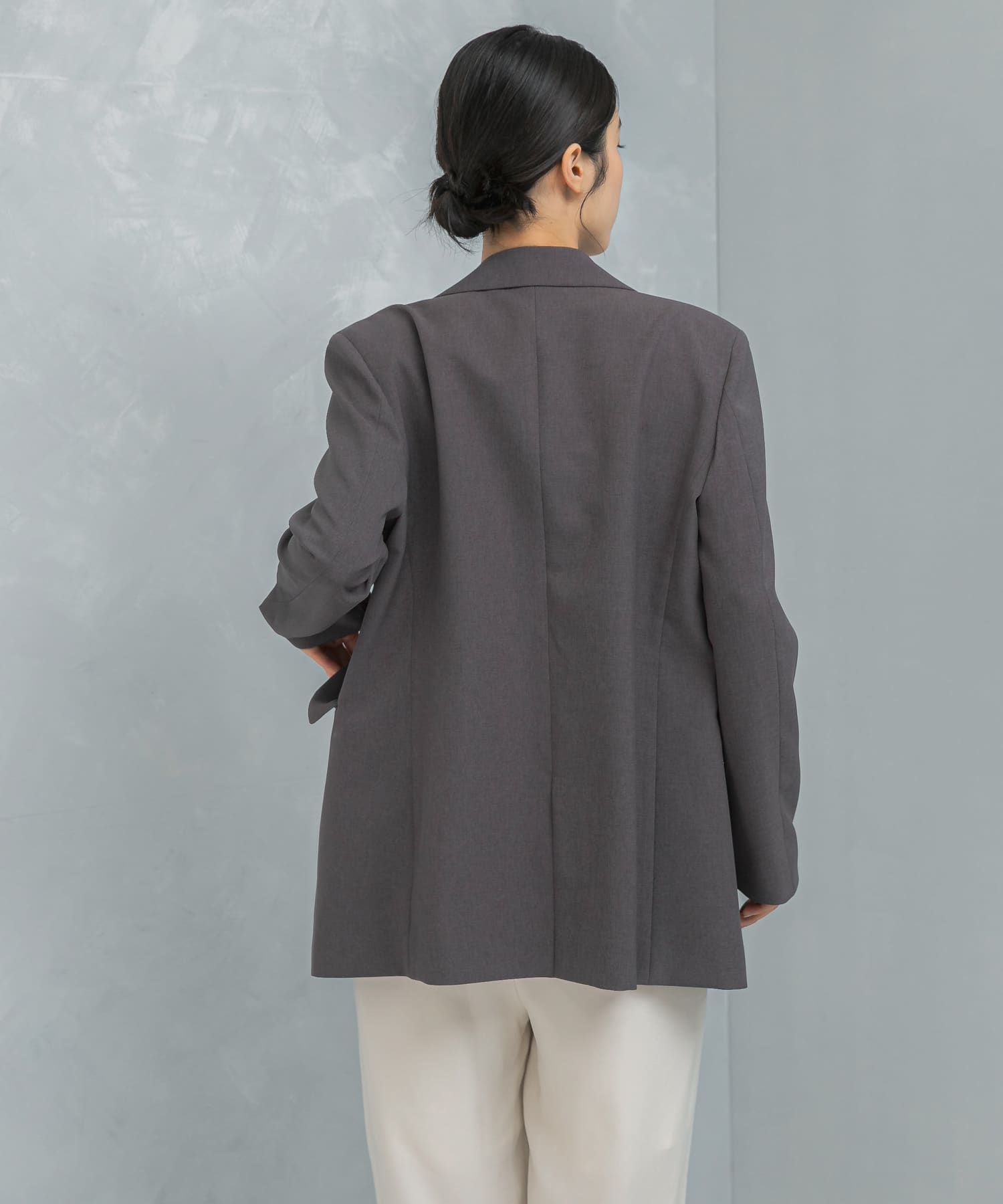 身長：168cm サイズ：38