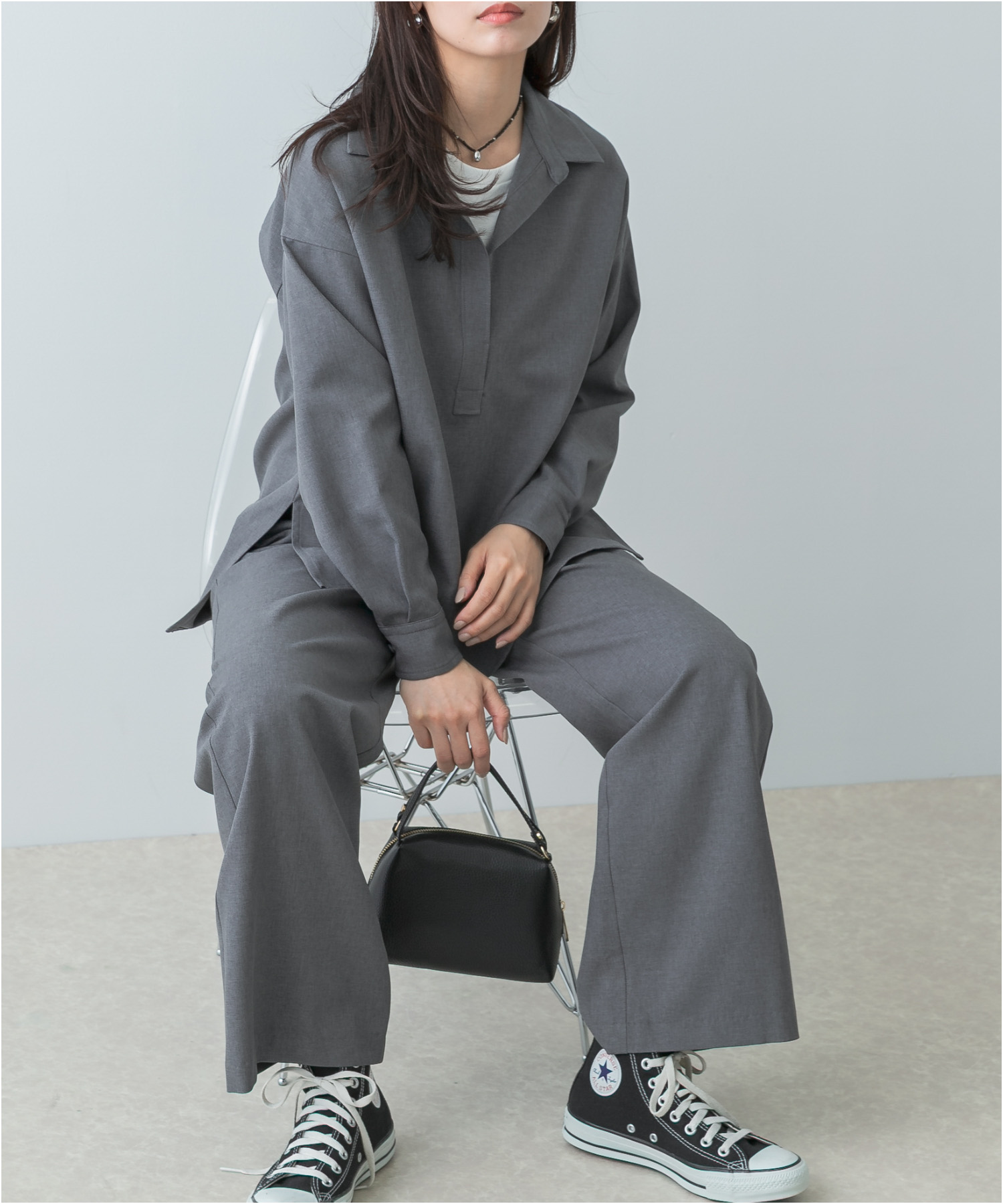 GRAY