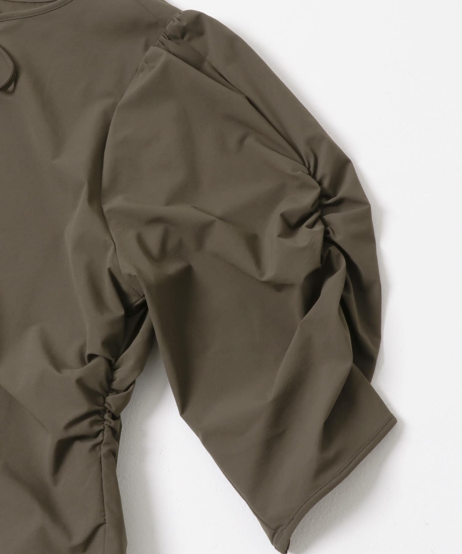 【新品タグ付】F by ROSSO撥水ストレッチスリットパンツ　黒　サイズ38 新品 3サイズストレッチスティックパンツ ROSSO 38 タグ付き