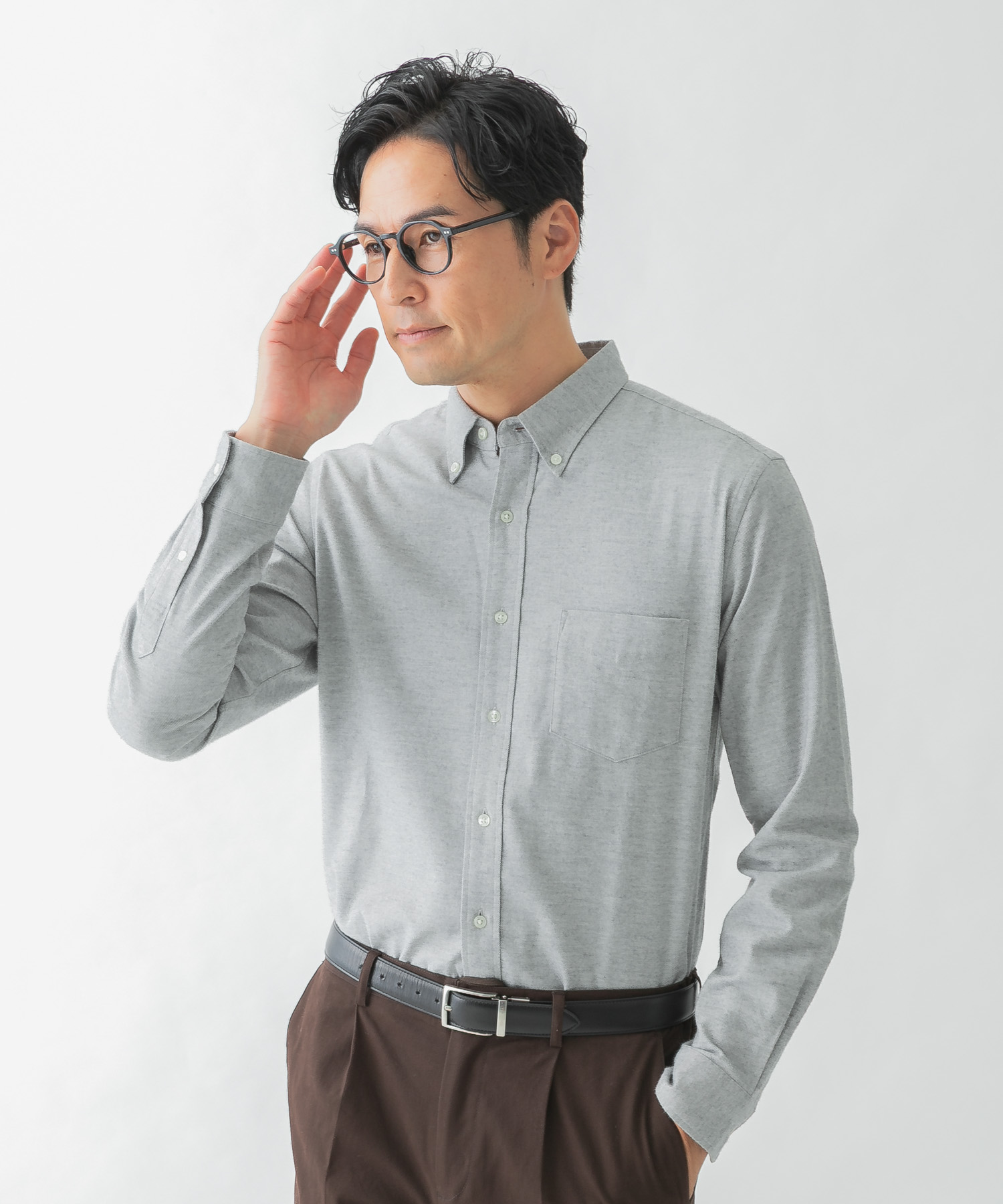 GRAY