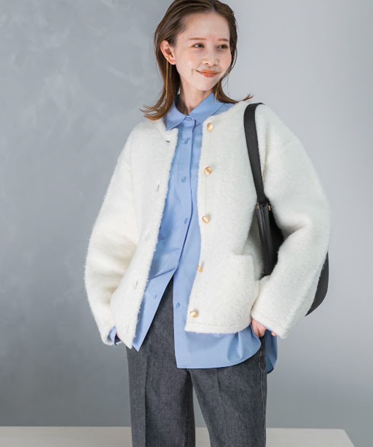 OFF WHITE