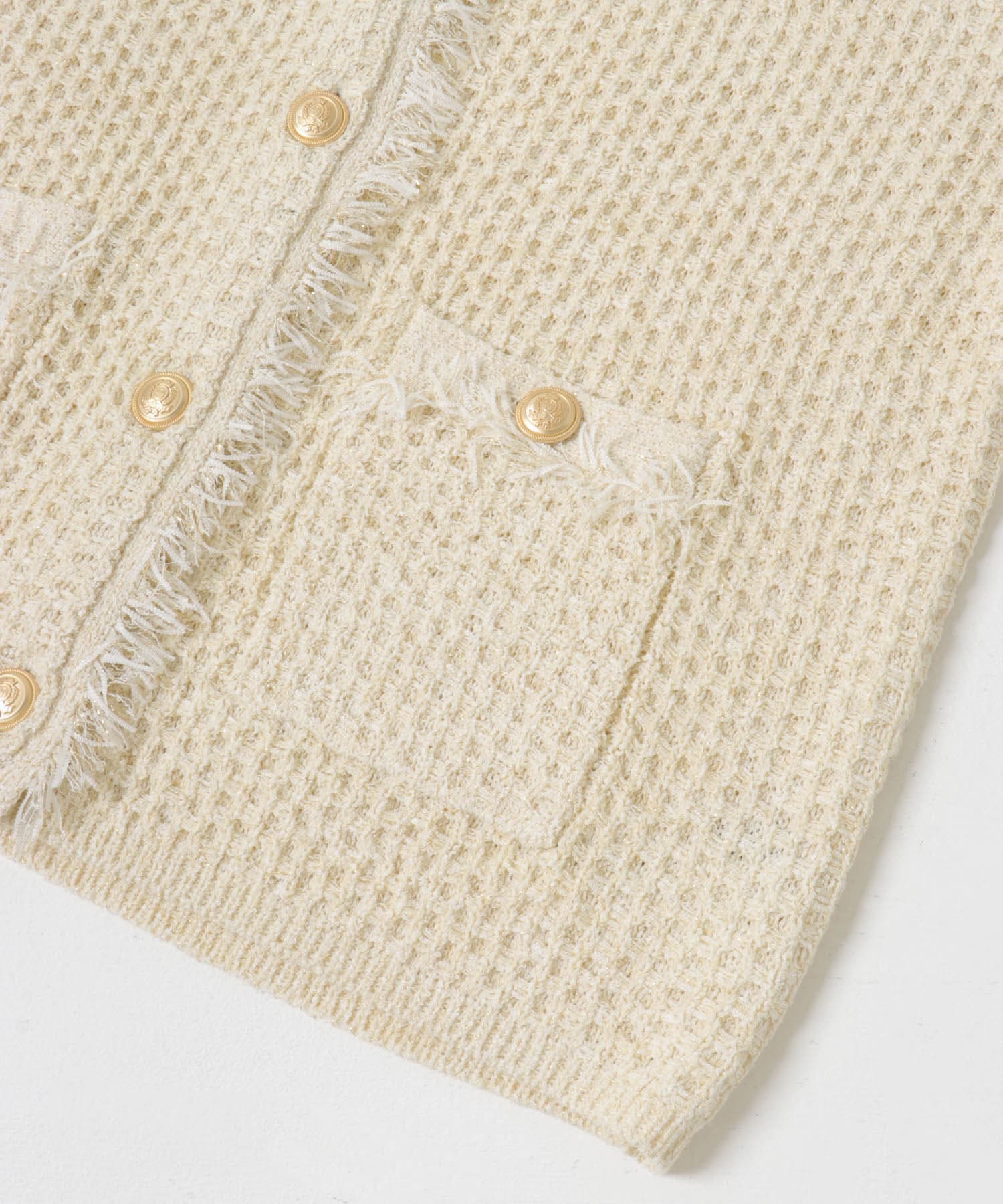 OFF WHITE